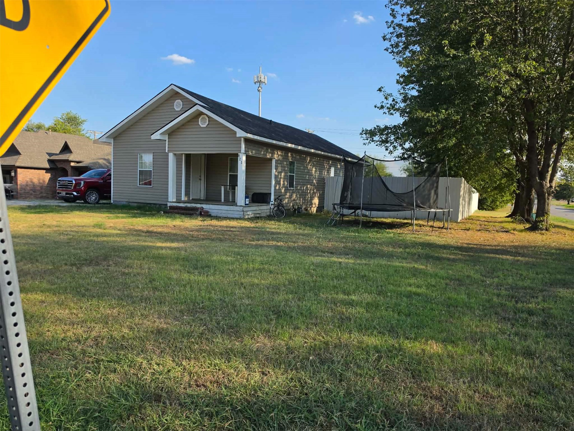 821 W Oak Street Collinsville OK 74021