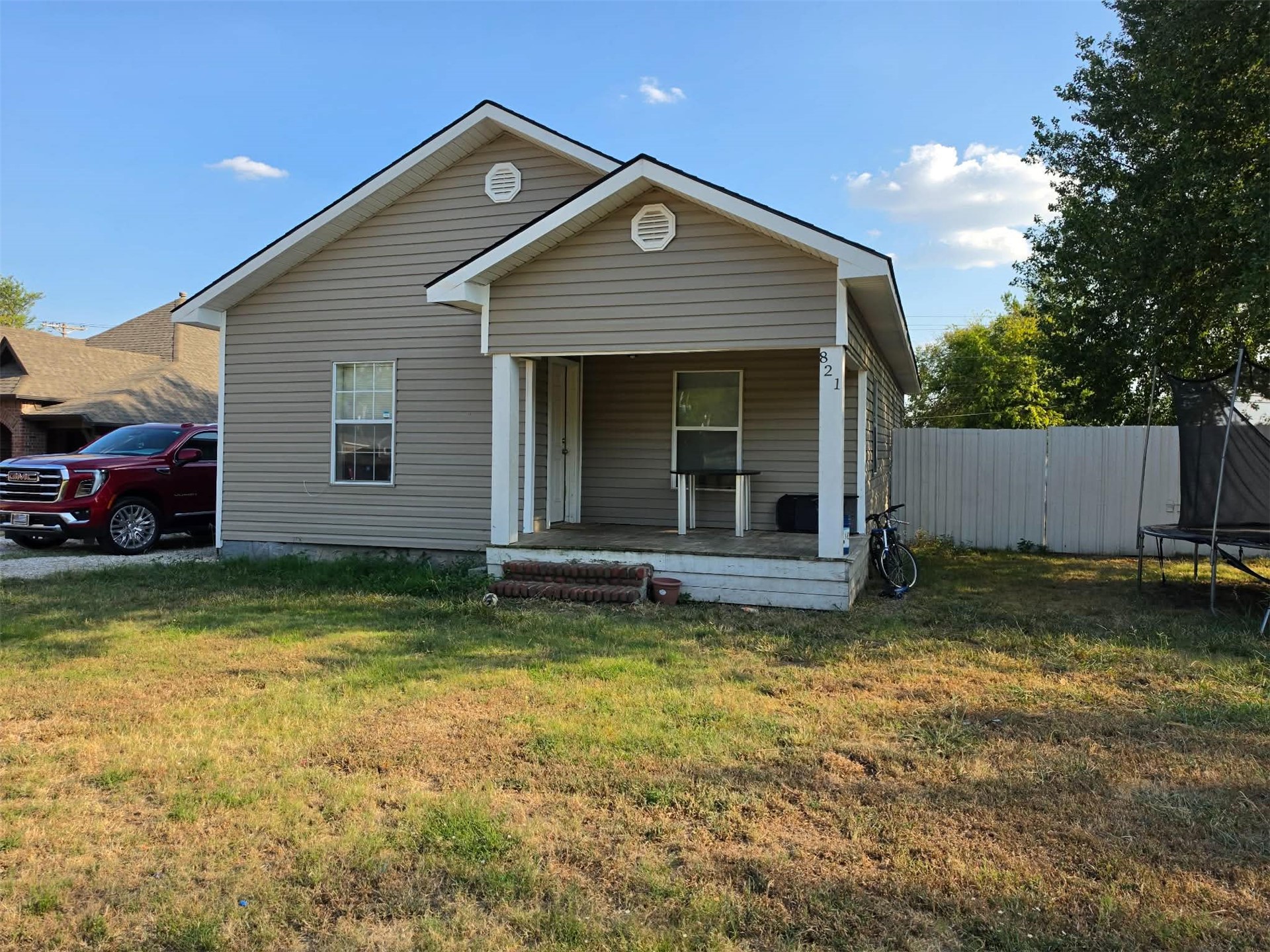 821 W Oak Street Collinsville OK 74021