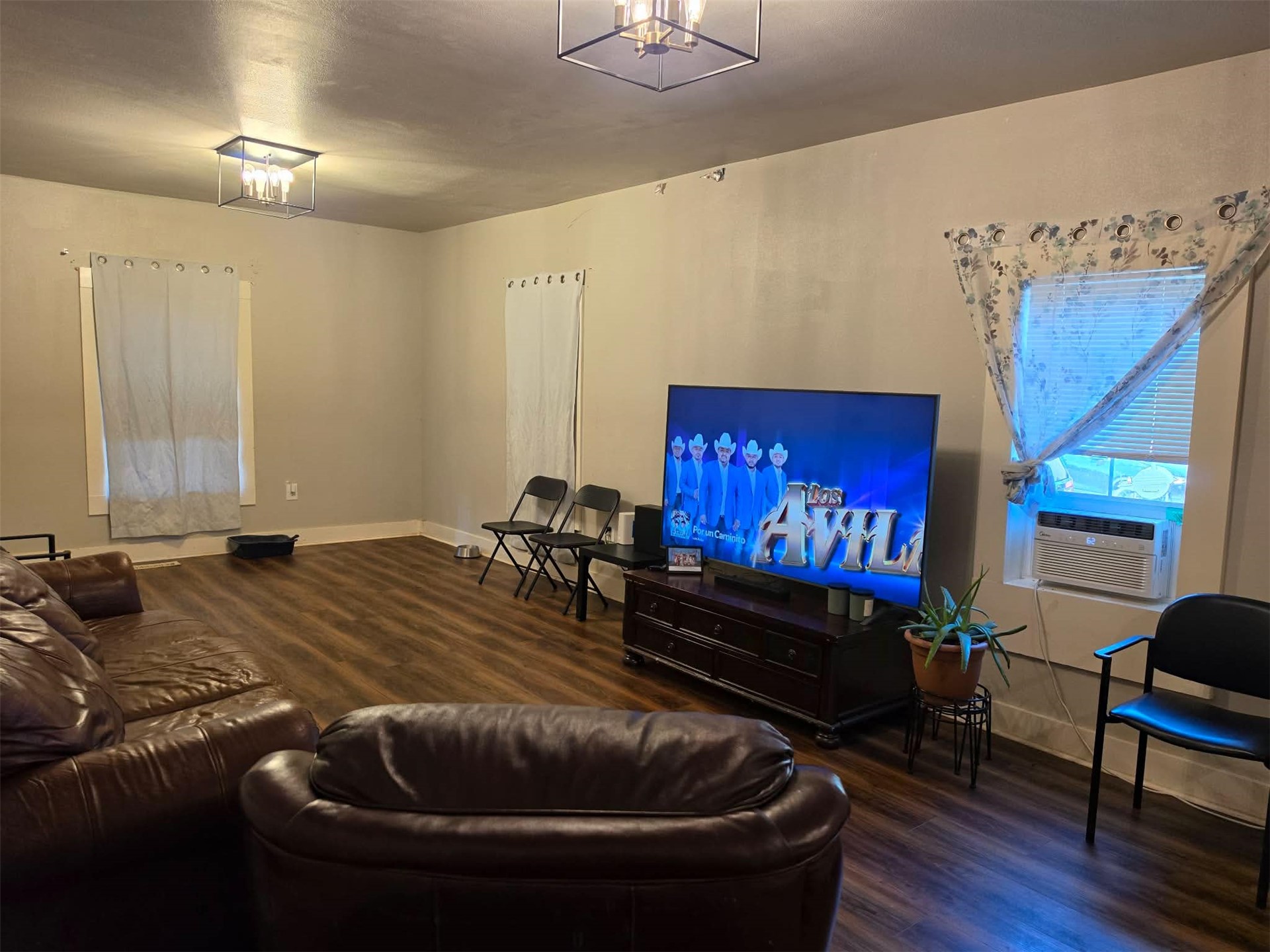 821 W Oak Street Collinsville OK 74021