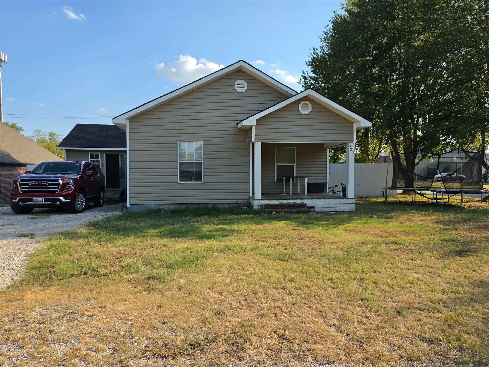 821 W Oak Street Collinsville OK 74021