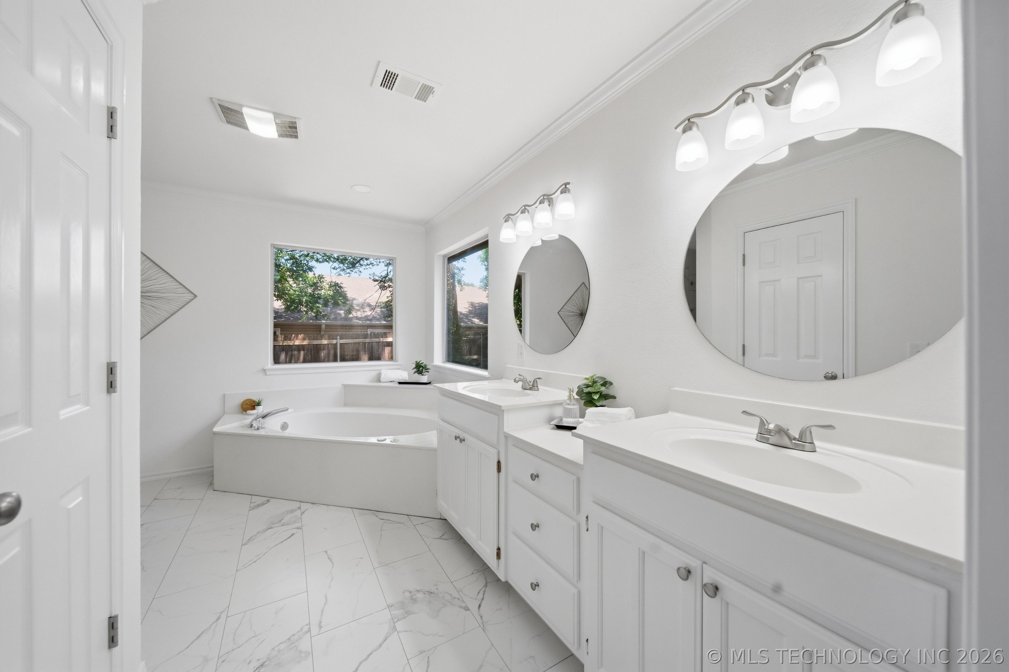 9809 E 83rd Place Tulsa OK 74133