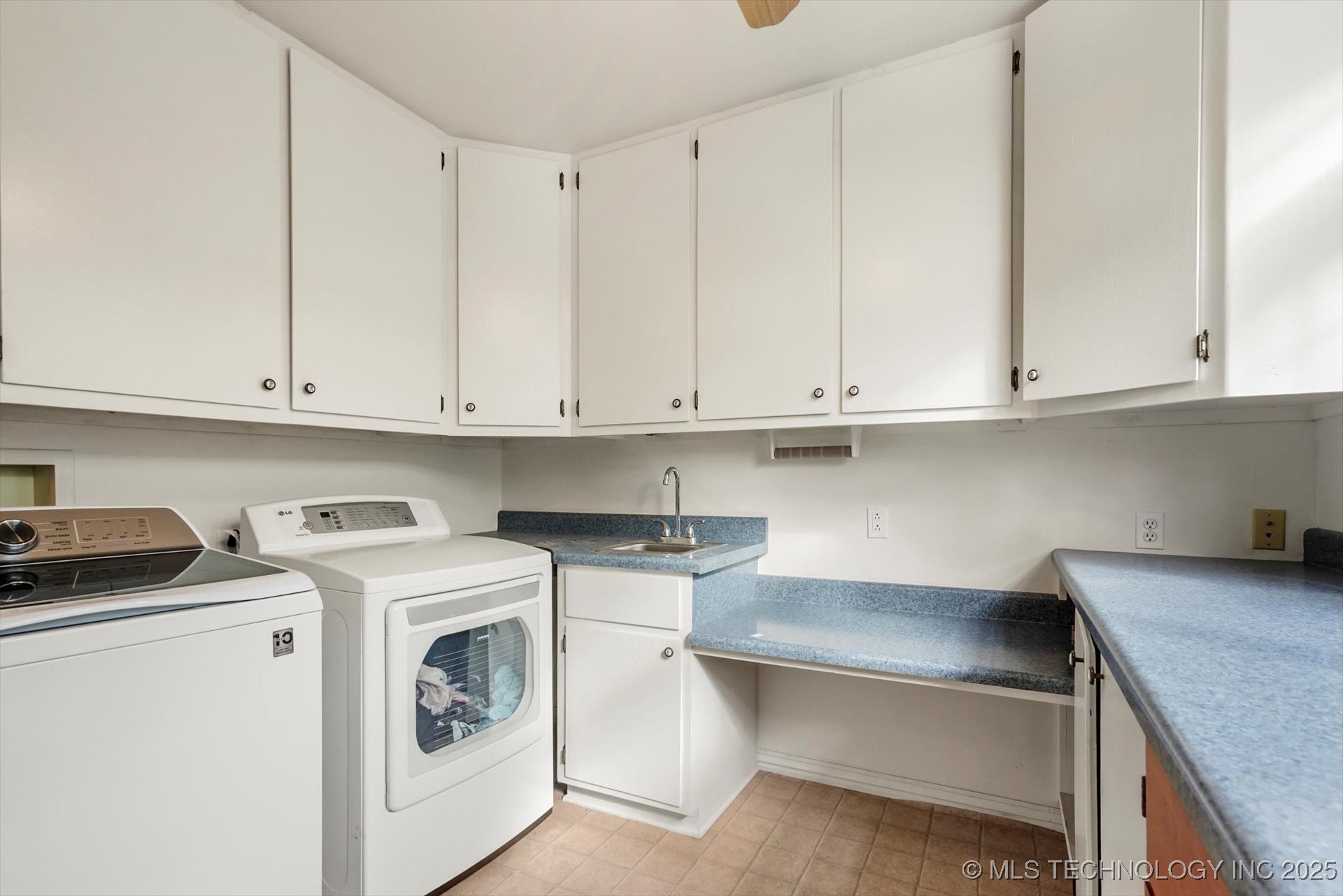 209 W 3rd Street Skiatook OK 74070