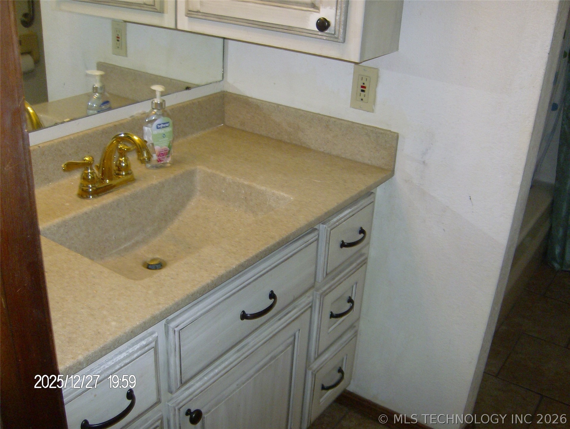 606 Jeffery Street Tahlequah OK 74464