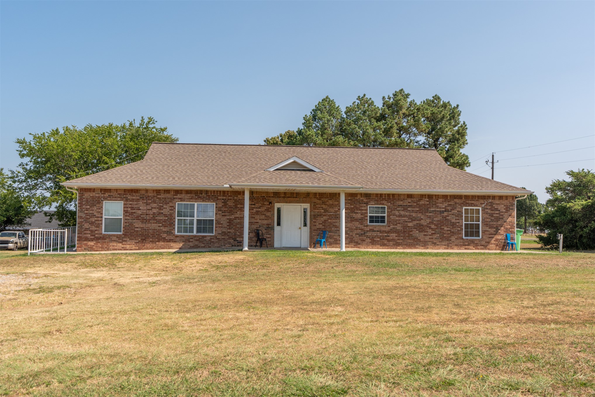 4 W Hillcrest Way Okemah OK 74859