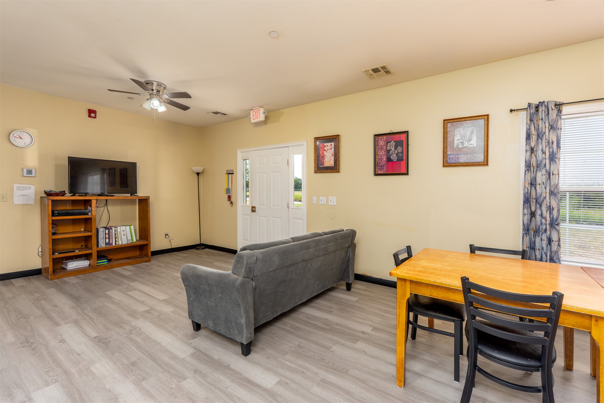 4 W Hillcrest Way Okemah OK 74859