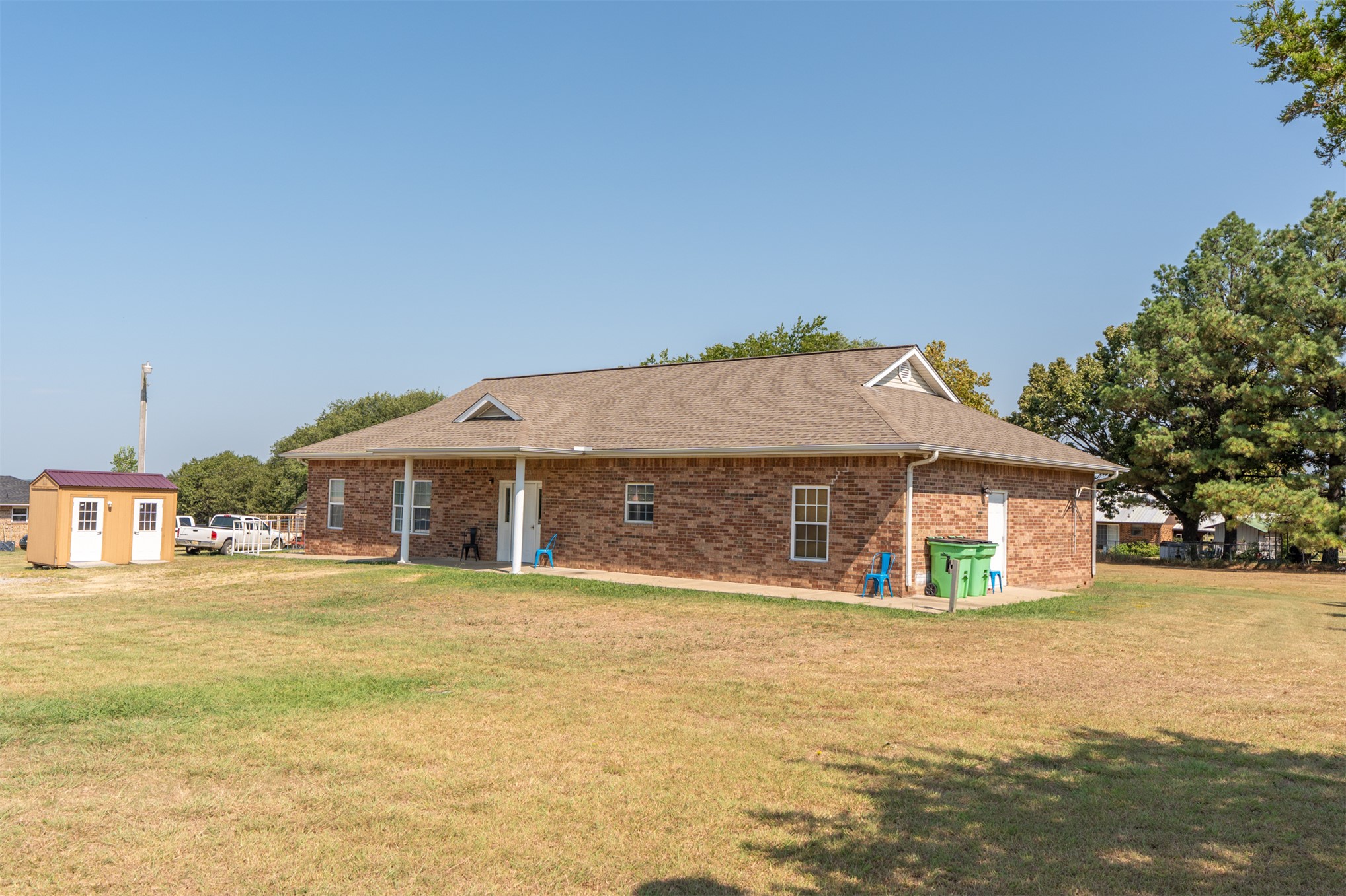 4 W Hillcrest Way Okemah OK 74859