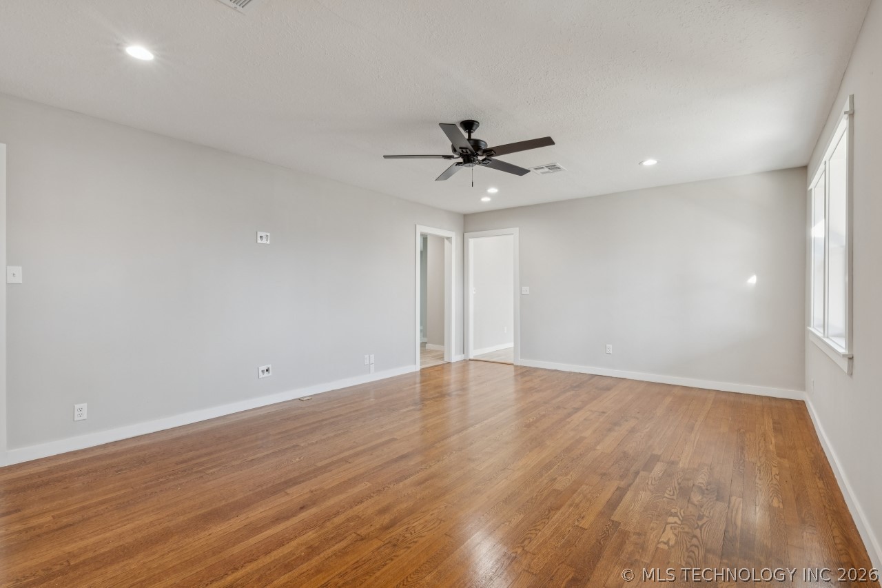 1228 S 76th Eastavenue Tulsa OK 74112