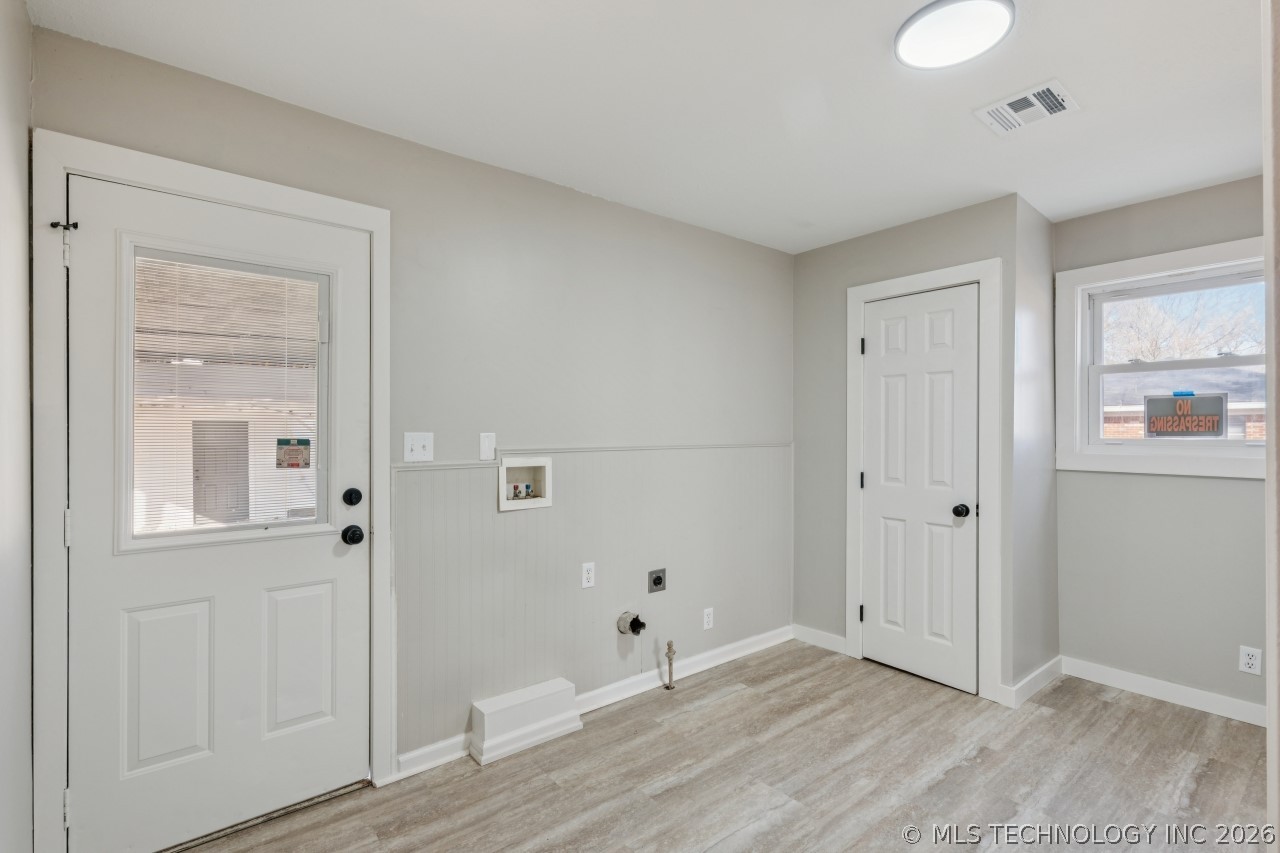 1228 S 76th Eastavenue Tulsa OK 74112
