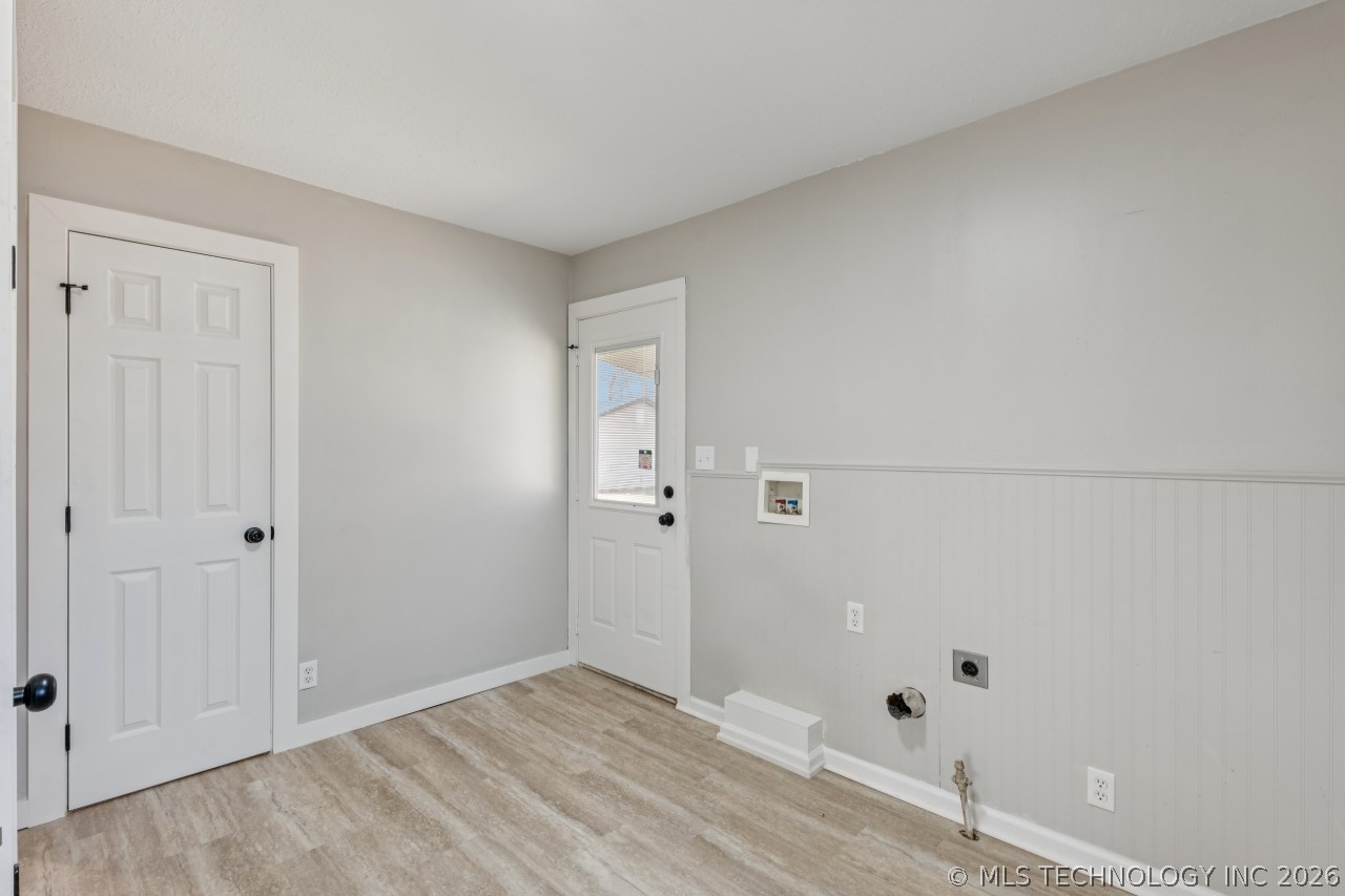 1228 S 76th Eastavenue Tulsa OK 74112