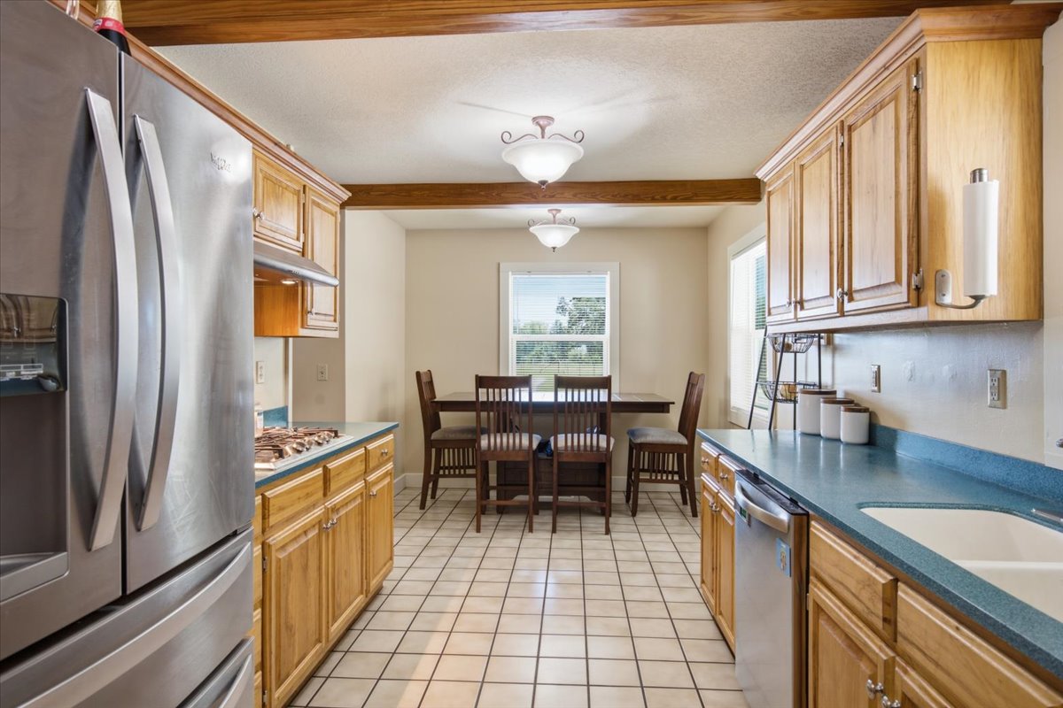 7587 County Road 3610 Ada OK 74820