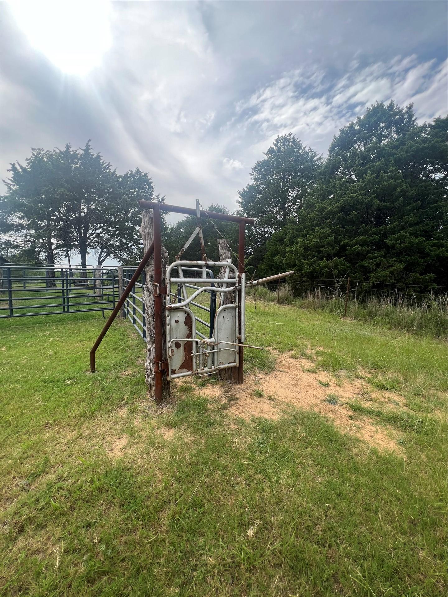 7587 County Road 3610 Ada OK 74820