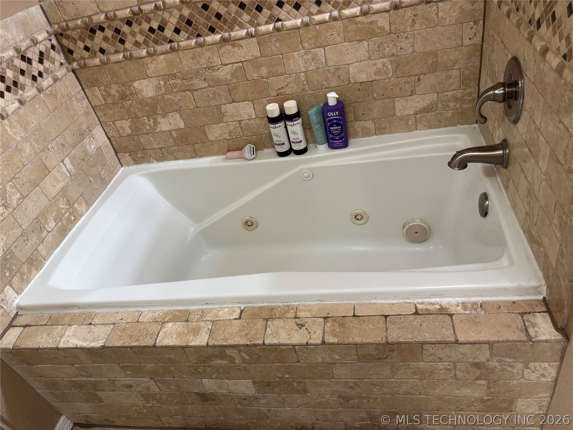 1701 Southern Hills Ardmore OK 73401