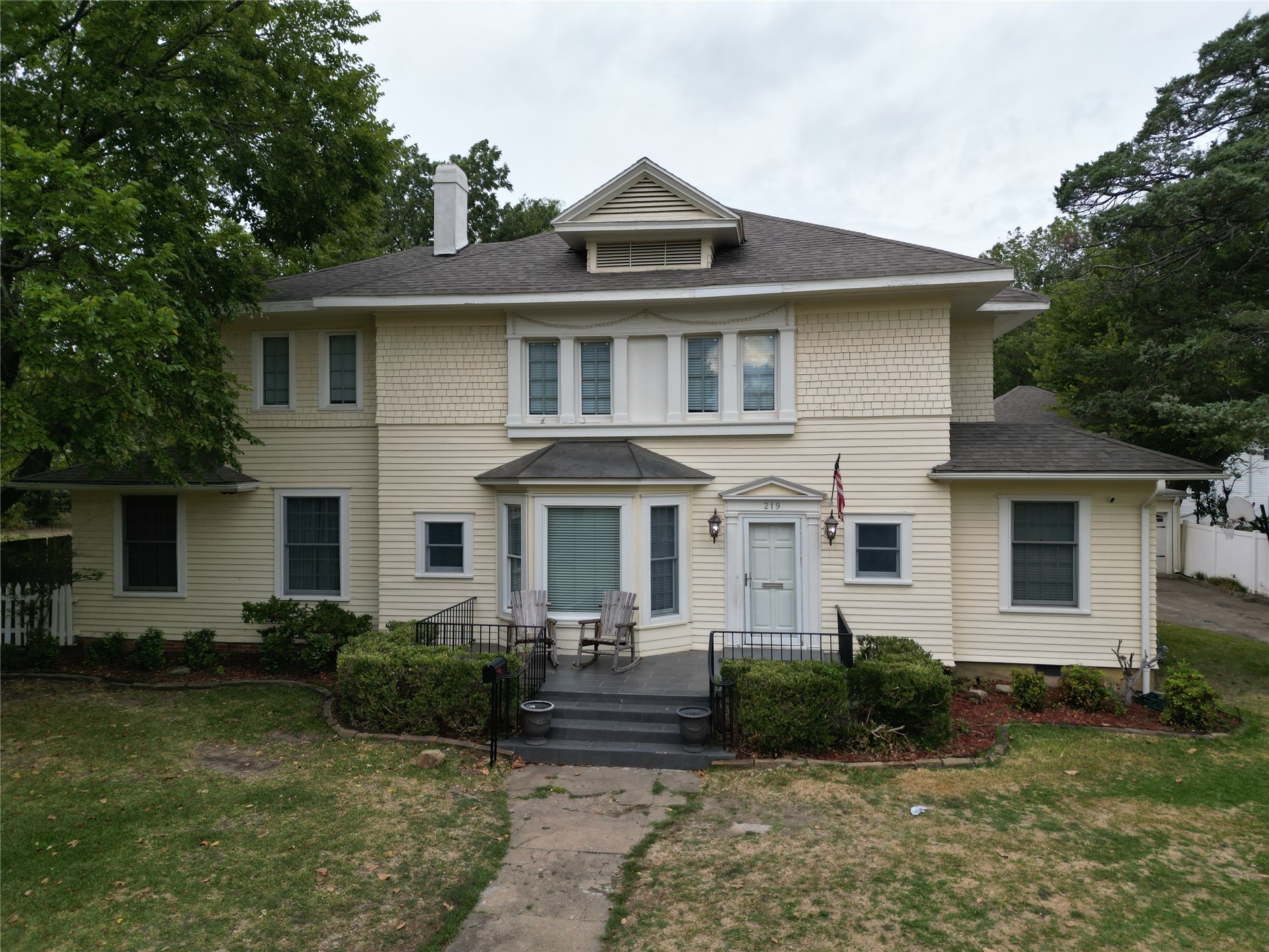 219 F Street SW Ardmore OK 73401