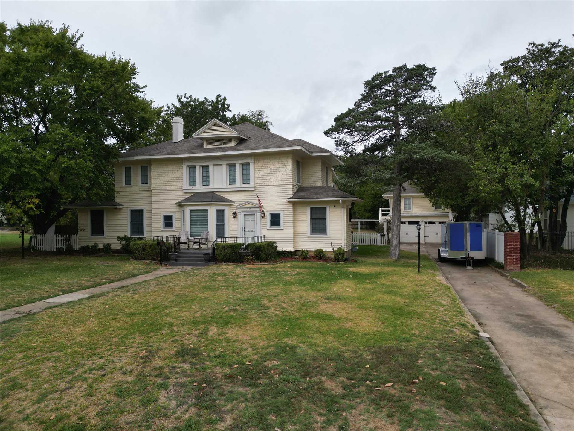 219 F Street SW Ardmore OK 73401