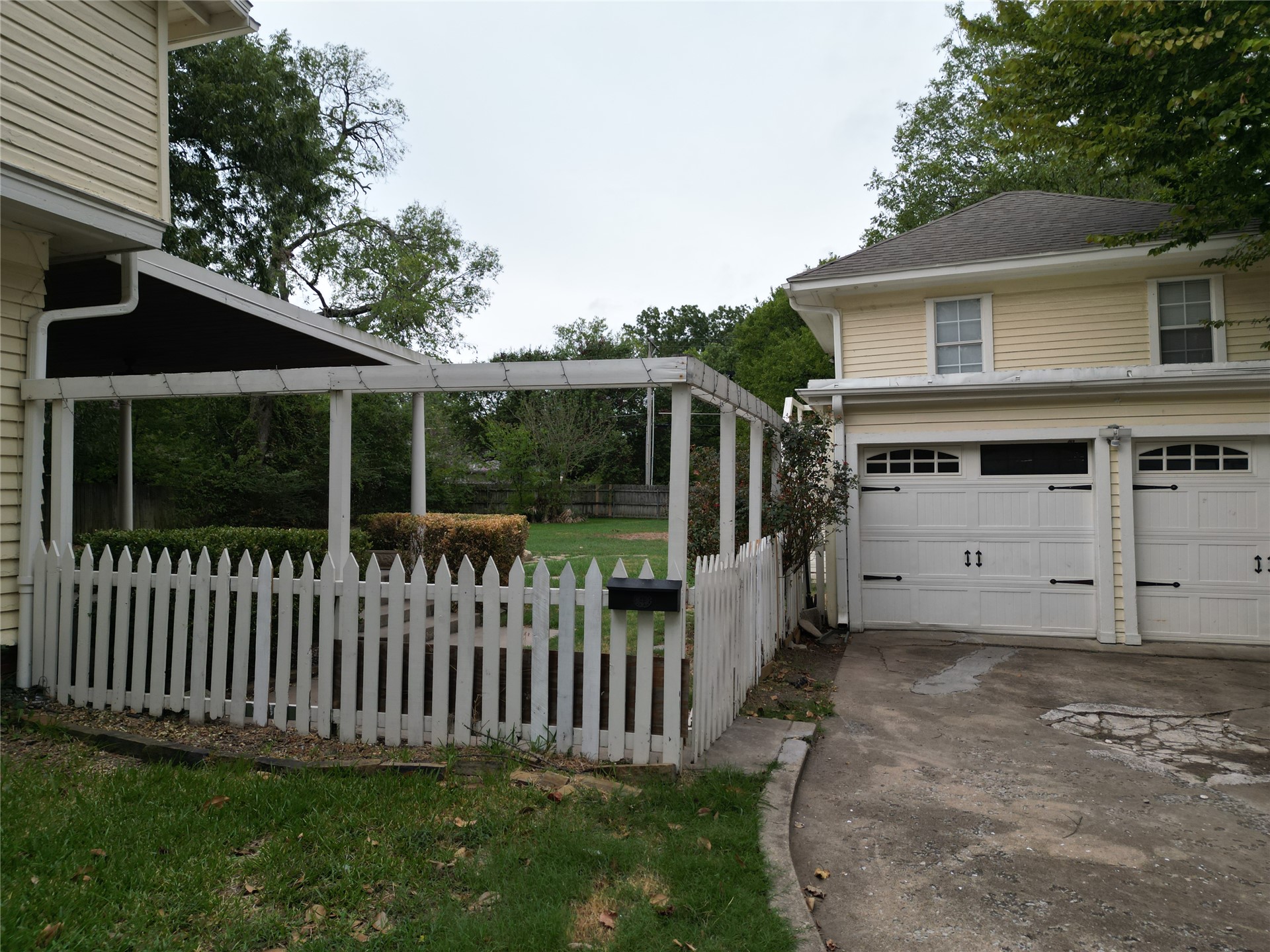 219 F Street SW Ardmore OK 73401