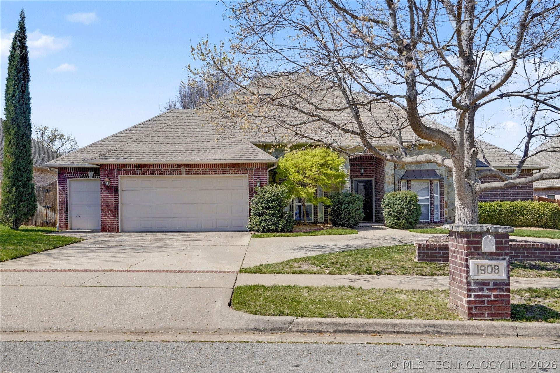 1908 S Palm Avenue Broken Arrow OK 74012