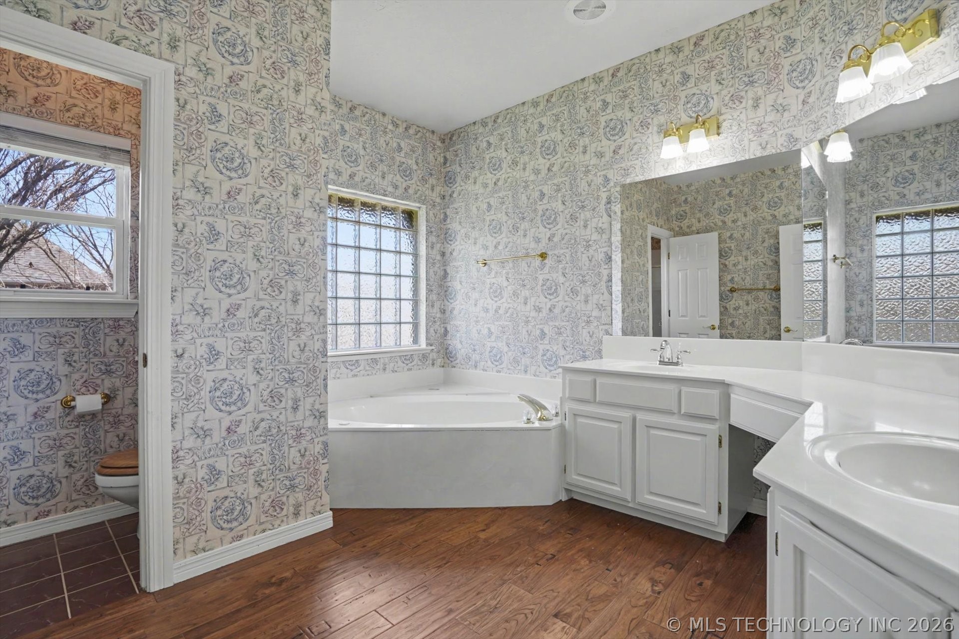 1908 S Palm Avenue Broken Arrow OK 74012