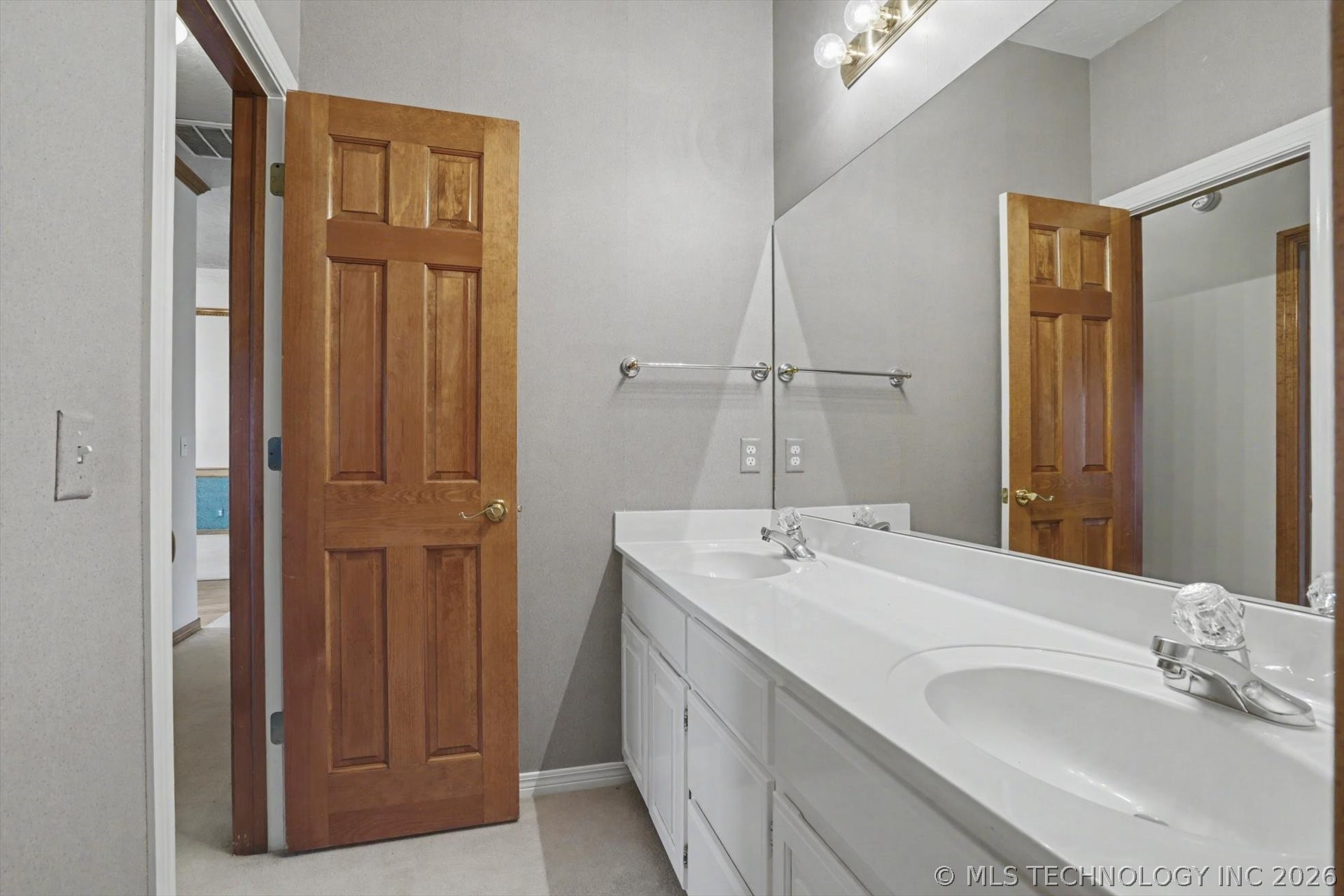 1908 S Palm Avenue Broken Arrow OK 74012
