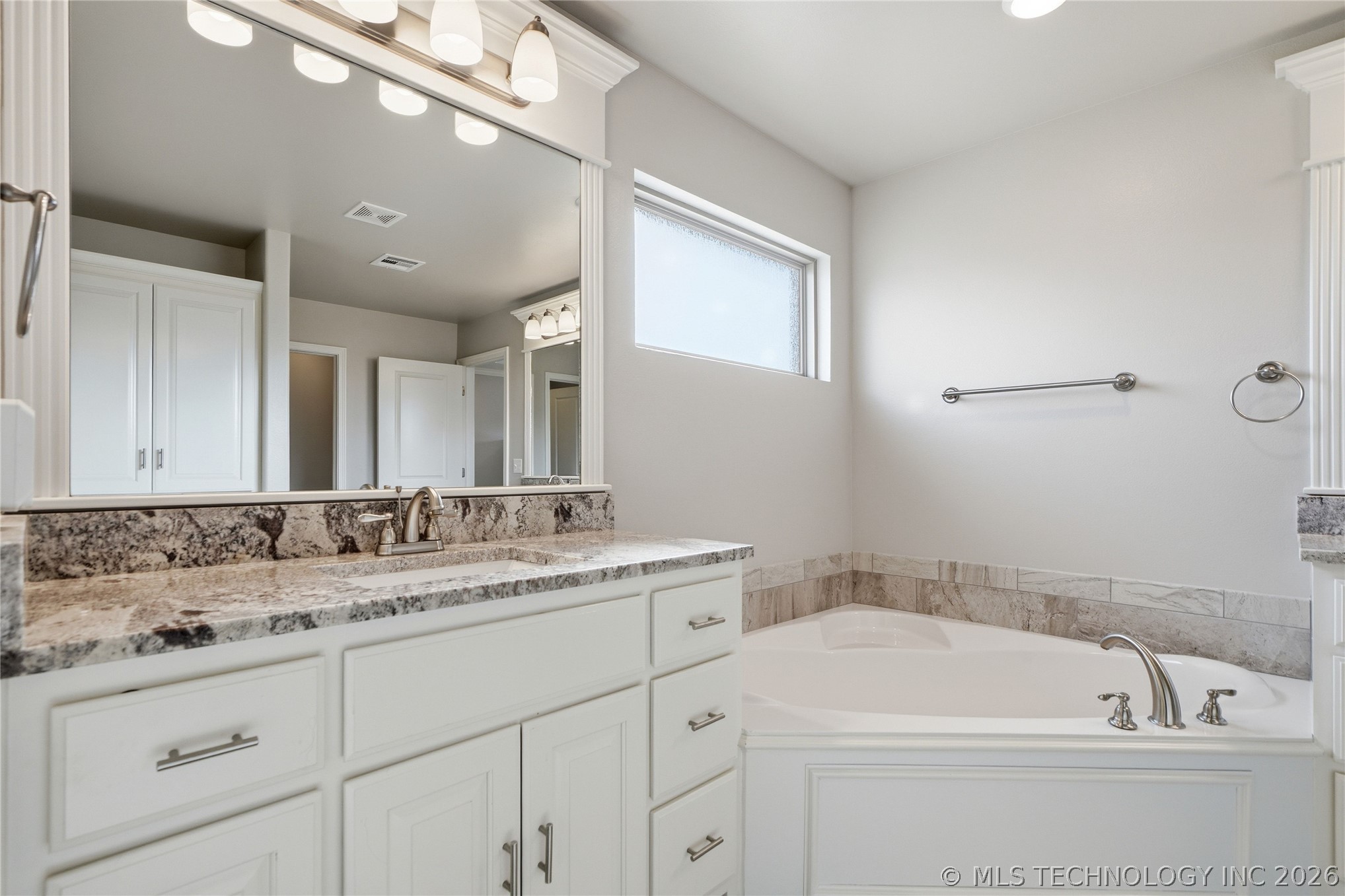 14128 N 70th Eastavenue Collinsville OK 74021