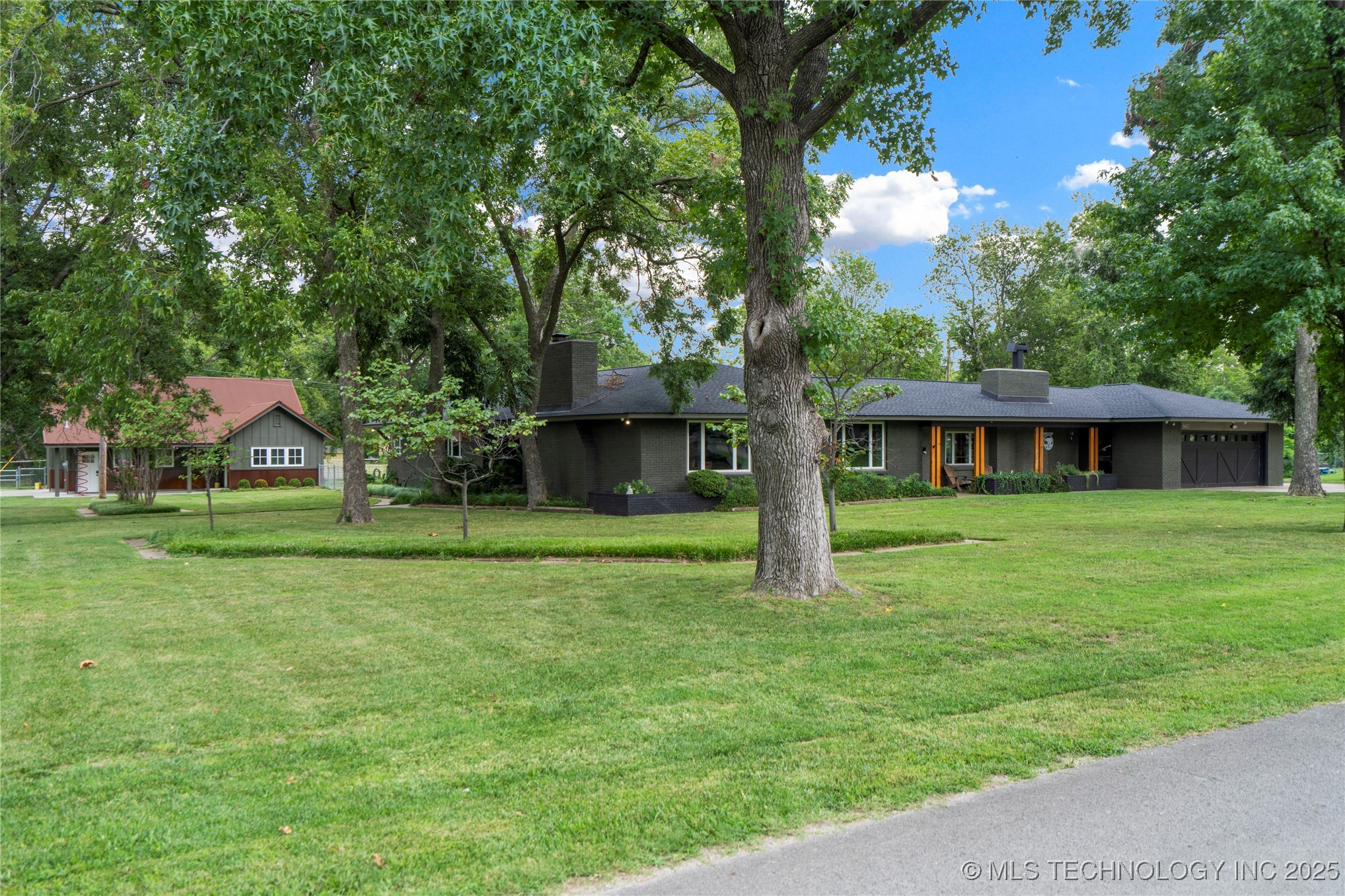 9402 E 16th Street Tulsa OK 74112