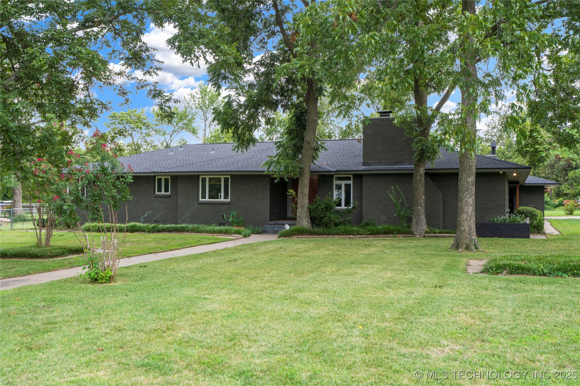 9402 E 16th Street Tulsa OK 74112