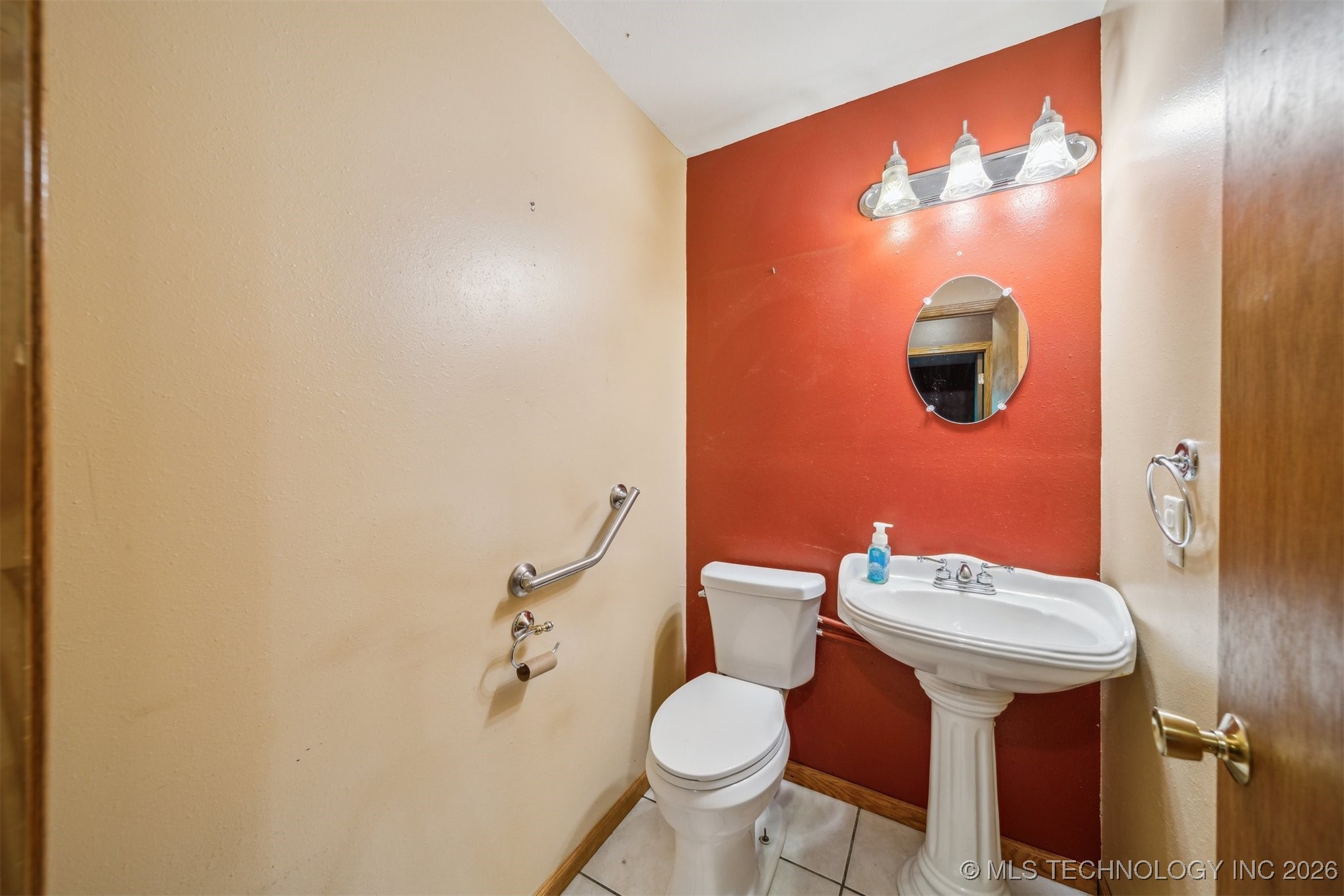 768 E Main Street Adair OK 74330