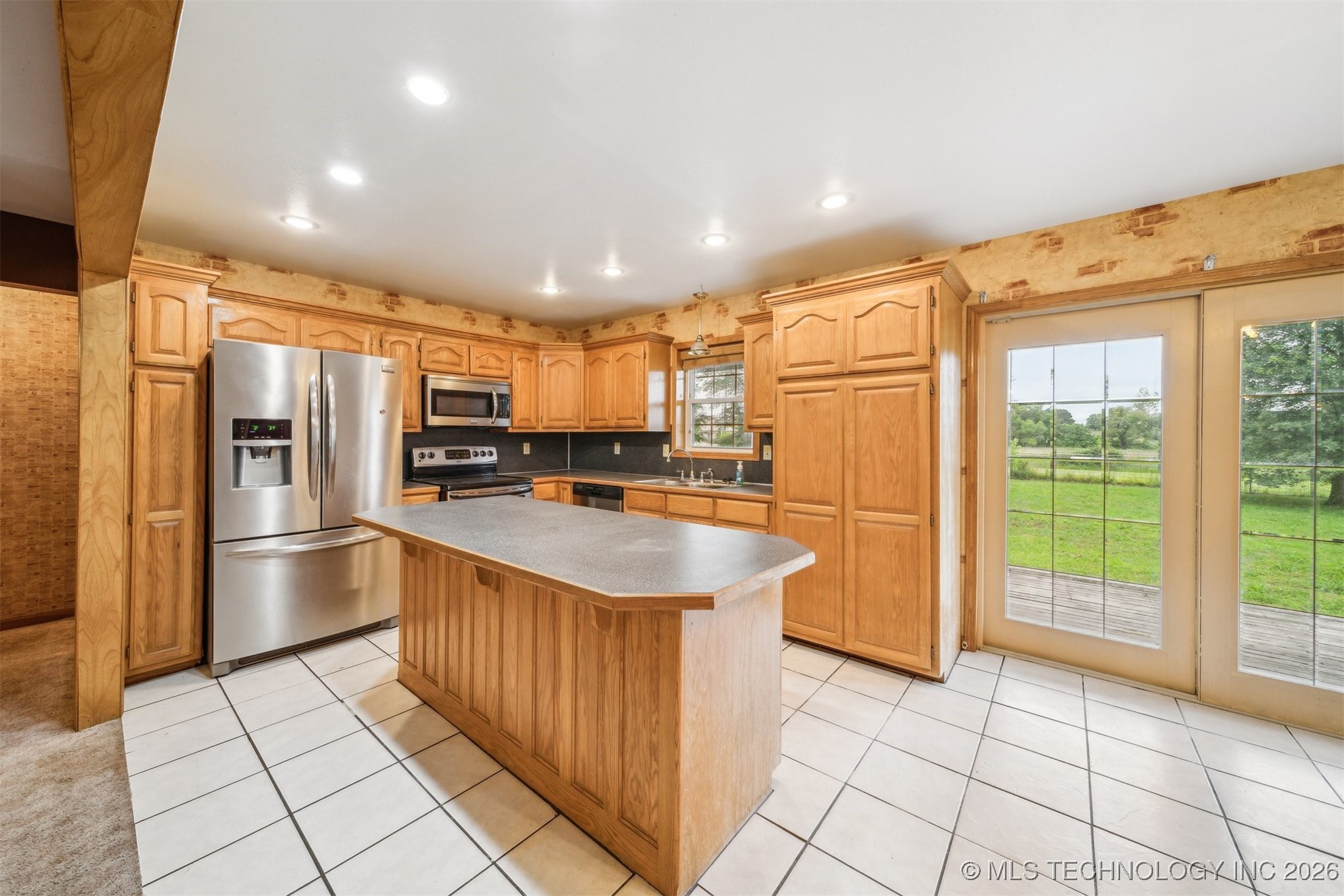 768 E Main Street Adair OK 74330