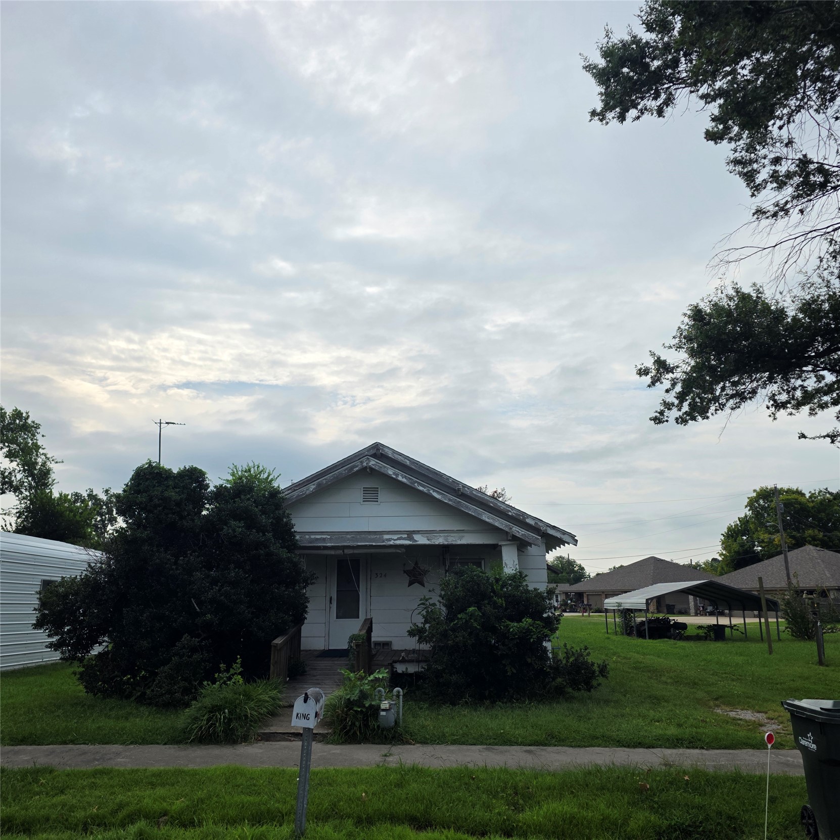 324 S Wewoka Avenue S Claremore OK 74017