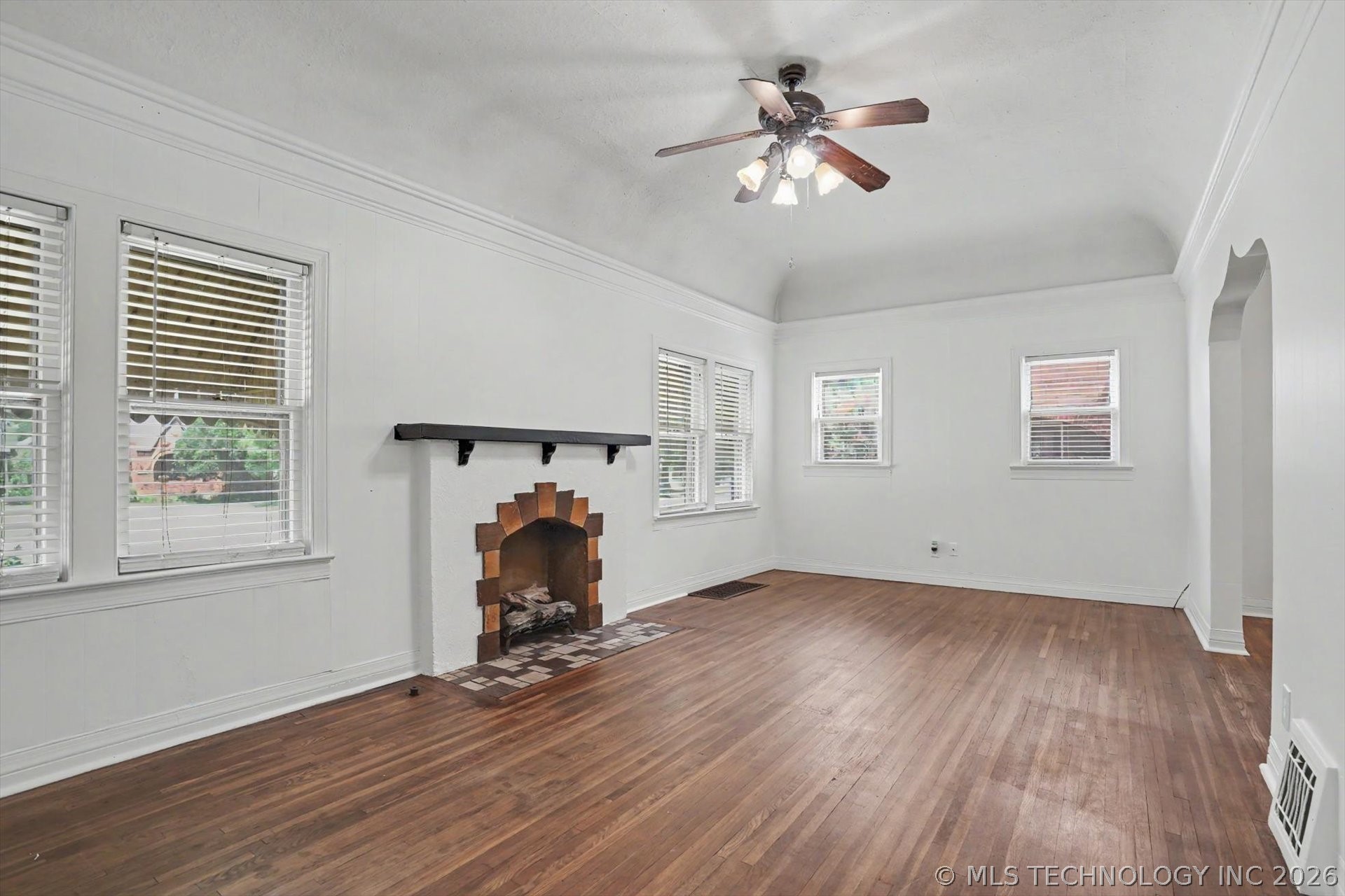 1343 S Jamestown Avenue Tulsa OK 74112