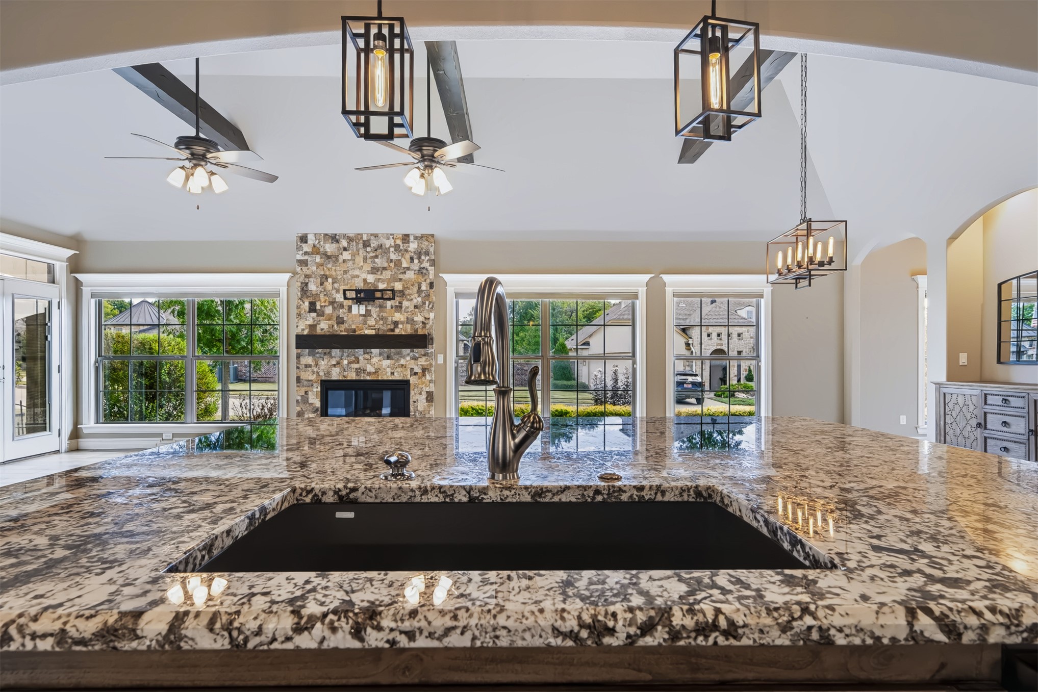 3715 S Redwood Drive Broken Arrow OK 74011