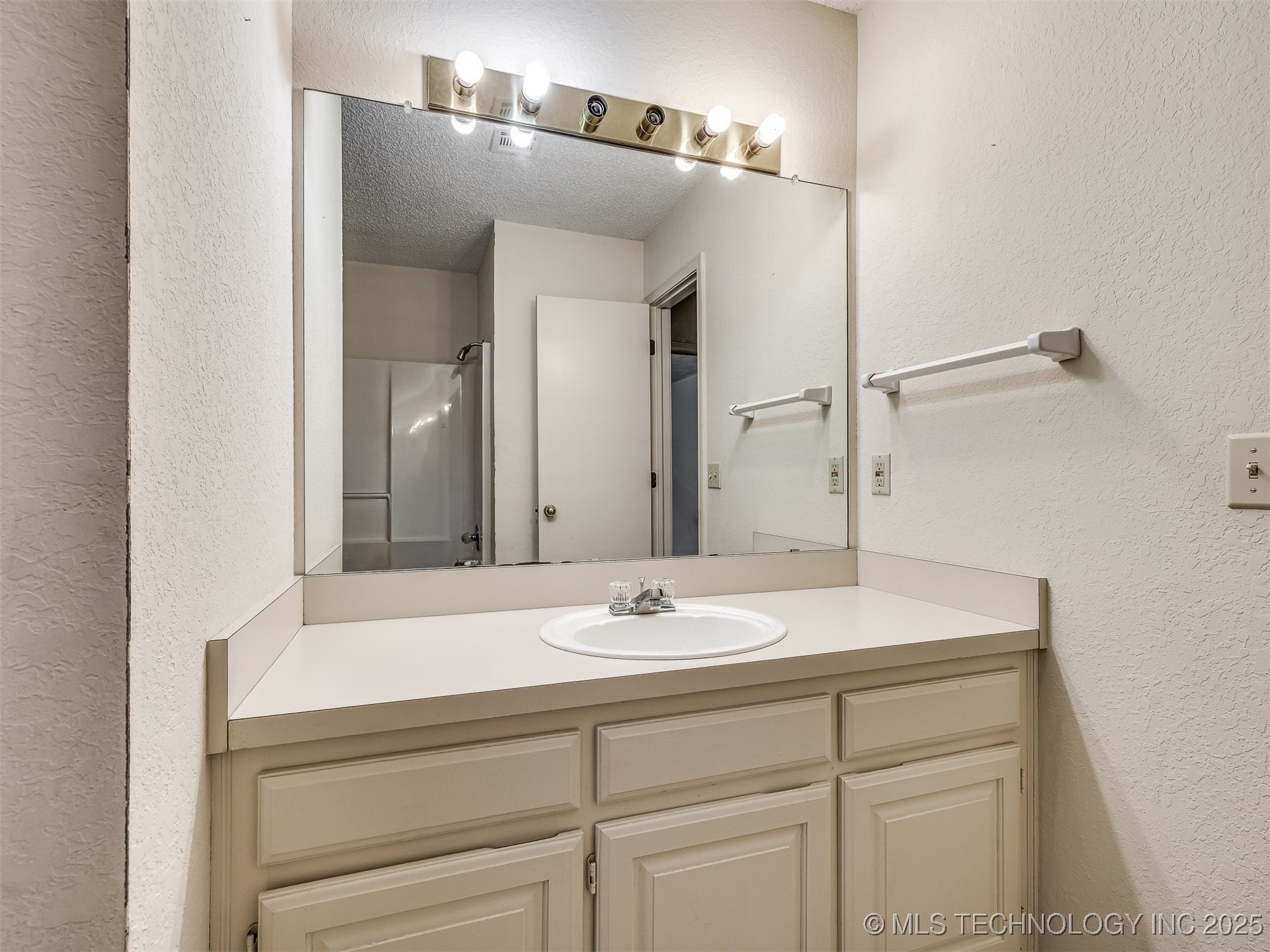 1812 S Gardenia Avenue Broken Arrow OK 74012