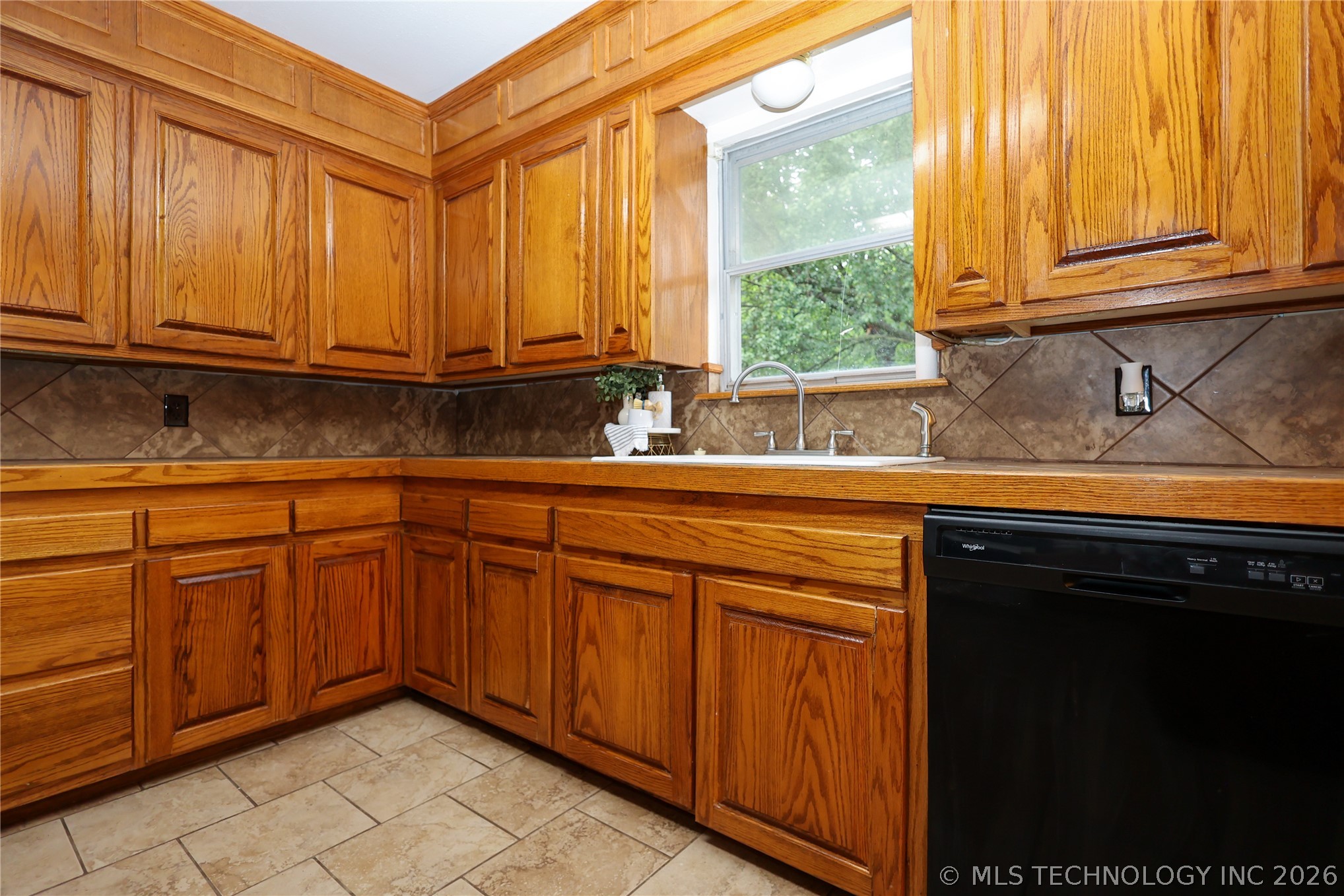 1017 W 15th Sulphur OK 73086