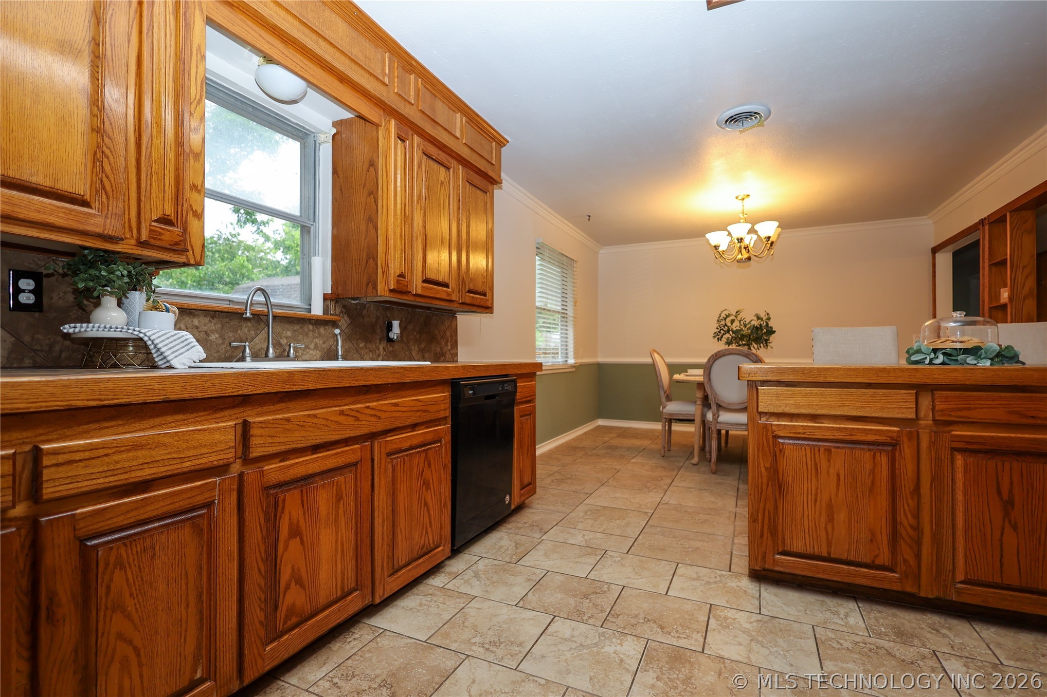 1017 W 15th Sulphur OK 73086