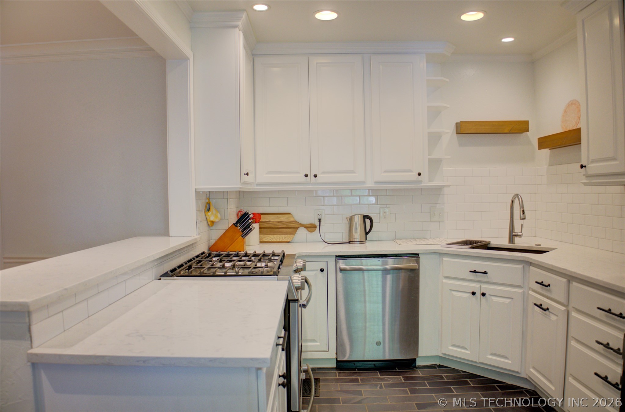 2545 S Columbia Place Tulsa OK 74114
