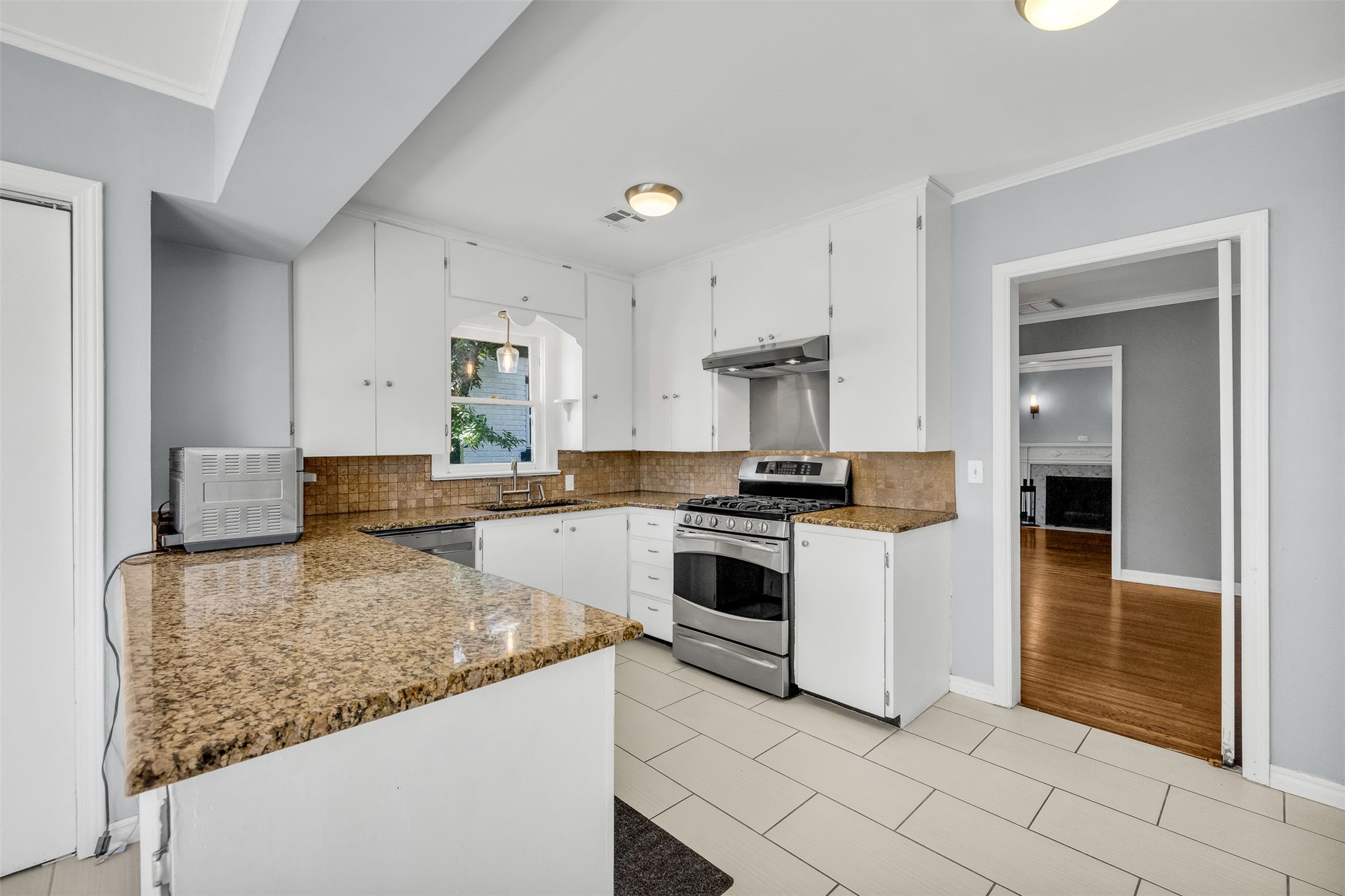 1208 S Columbia Avenue Tulsa OK 74104
