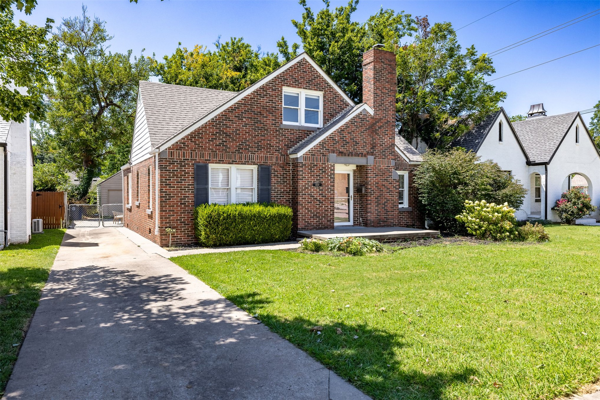 1208 S Columbia Avenue Tulsa OK 74104