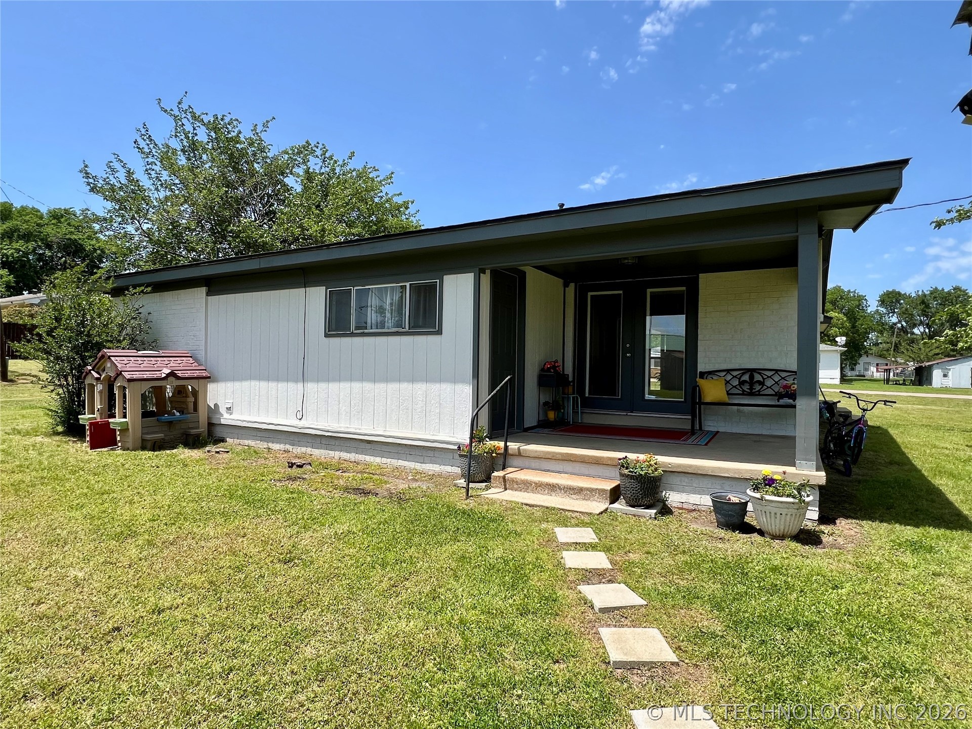 205 NE 1st Street Kingston OK 73439
