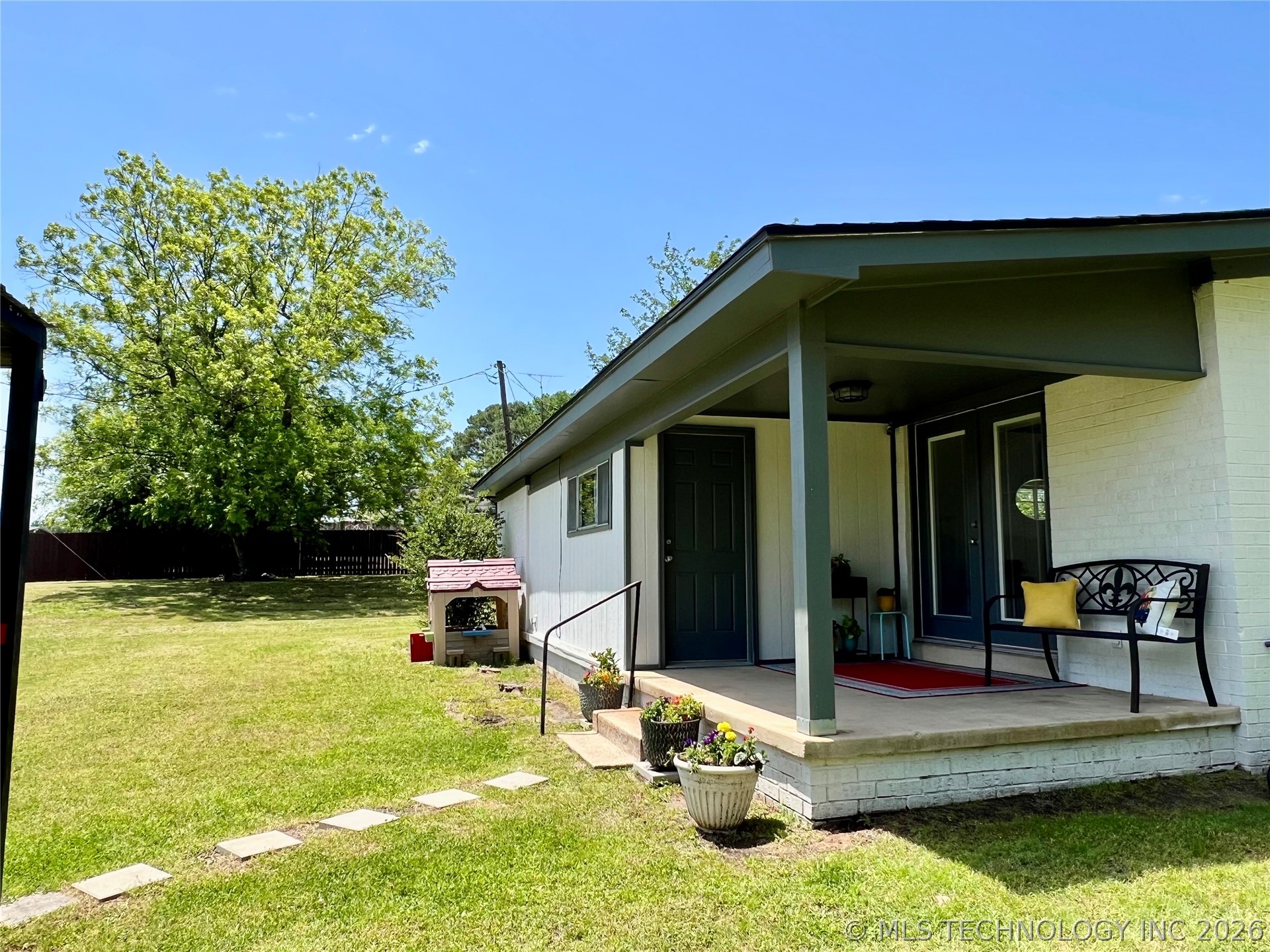 205 NE 1st Street Kingston OK 73439
