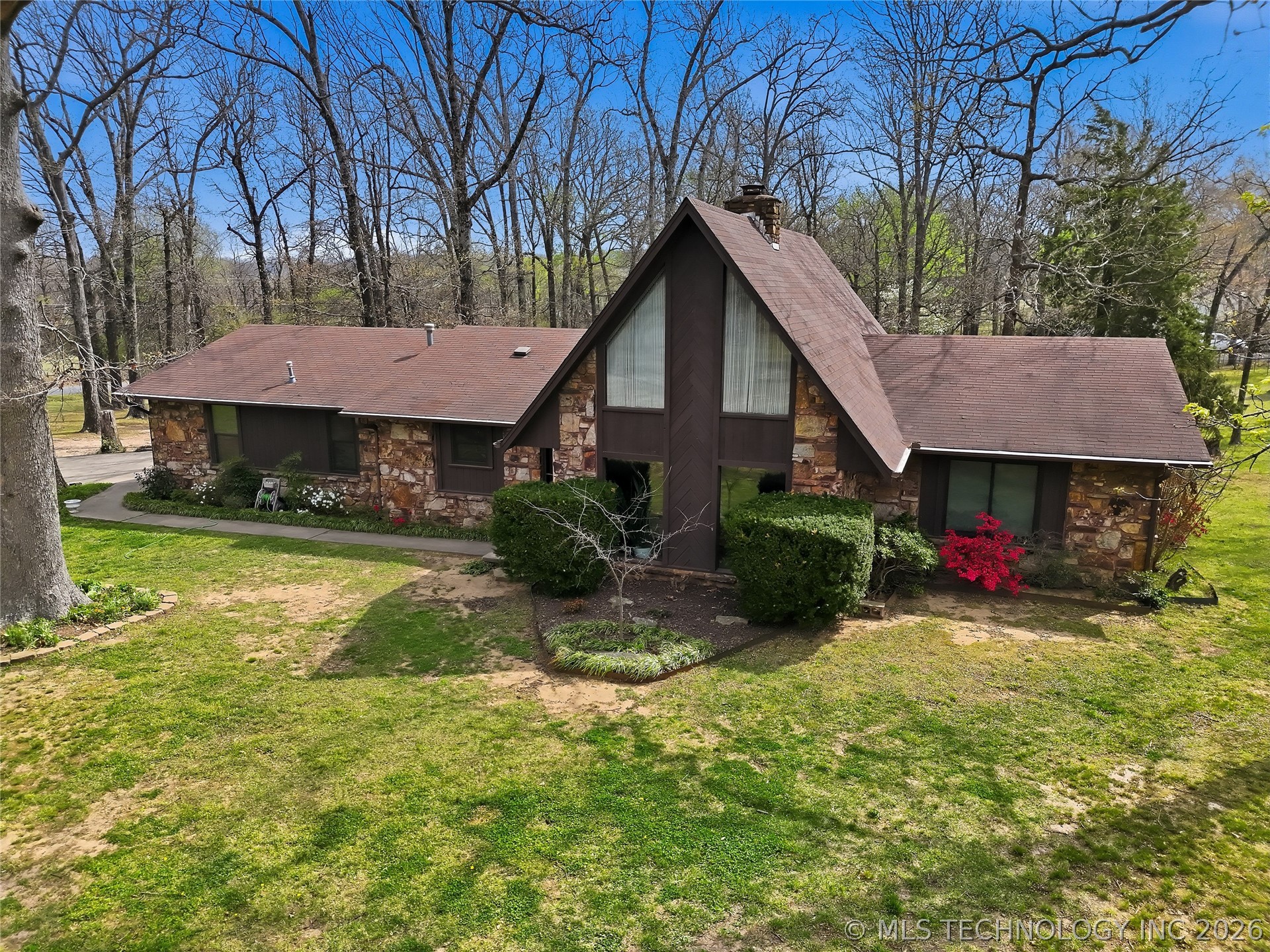 1022 W Young Avenue Stilwell OK 74960
