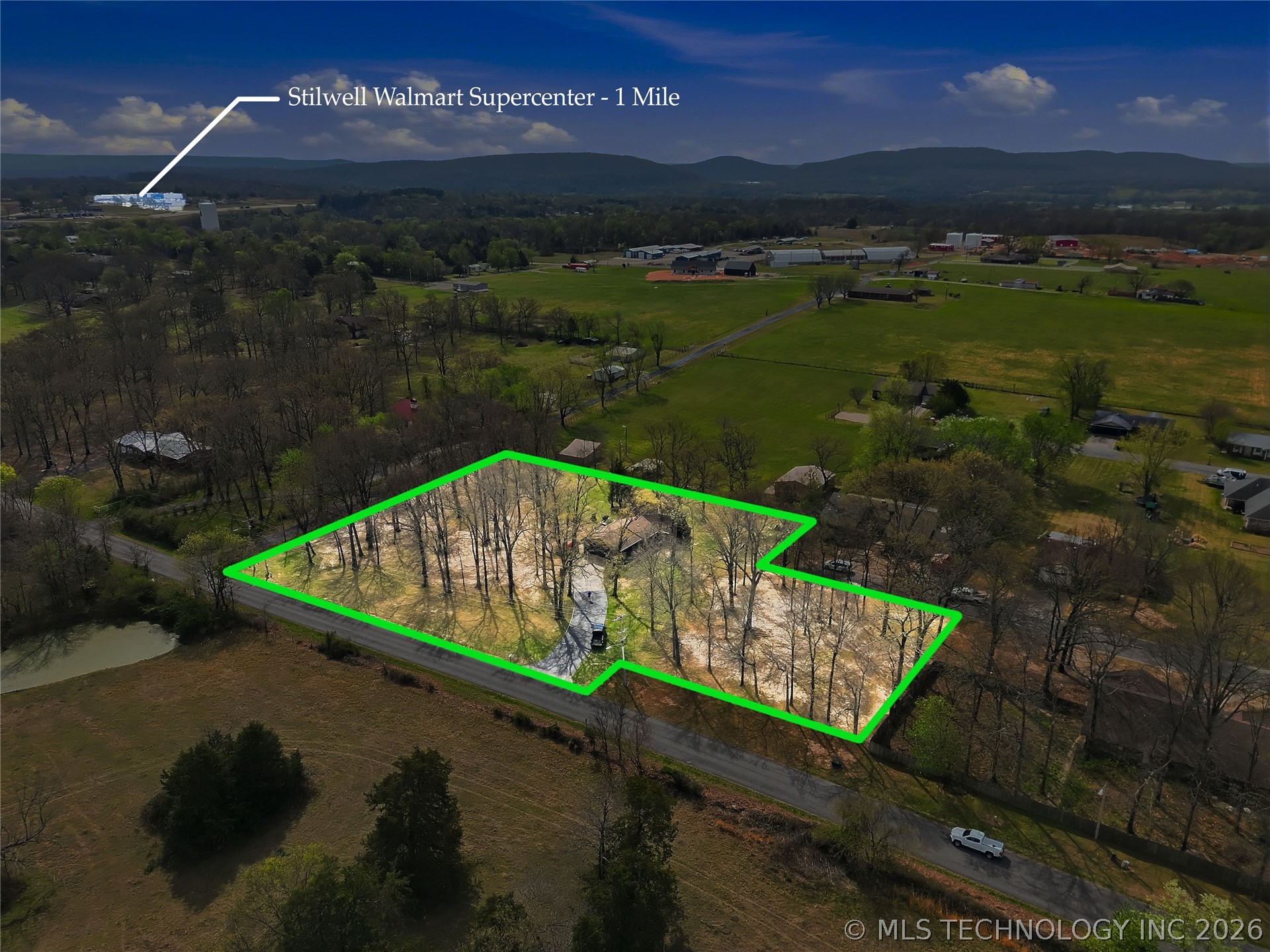 1022 W Young Avenue Stilwell OK 74960