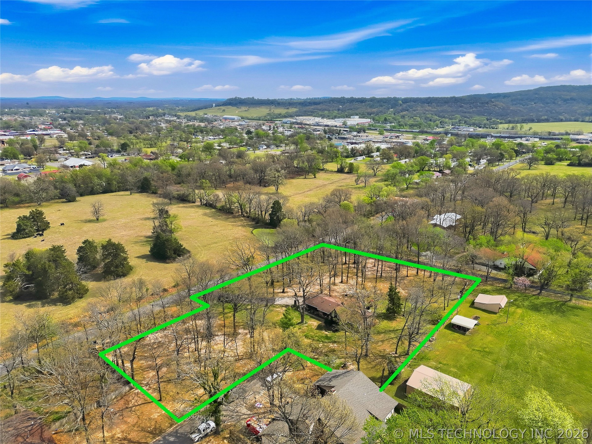 1022 W Young Avenue Stilwell OK 74960