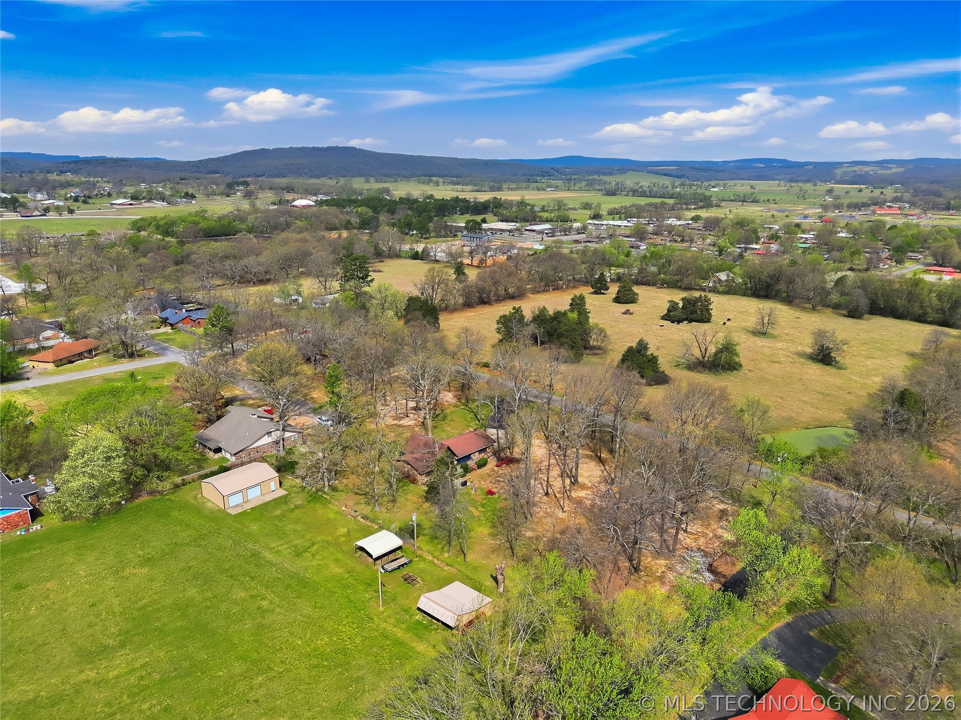 1022 W Young Avenue Stilwell OK 74960