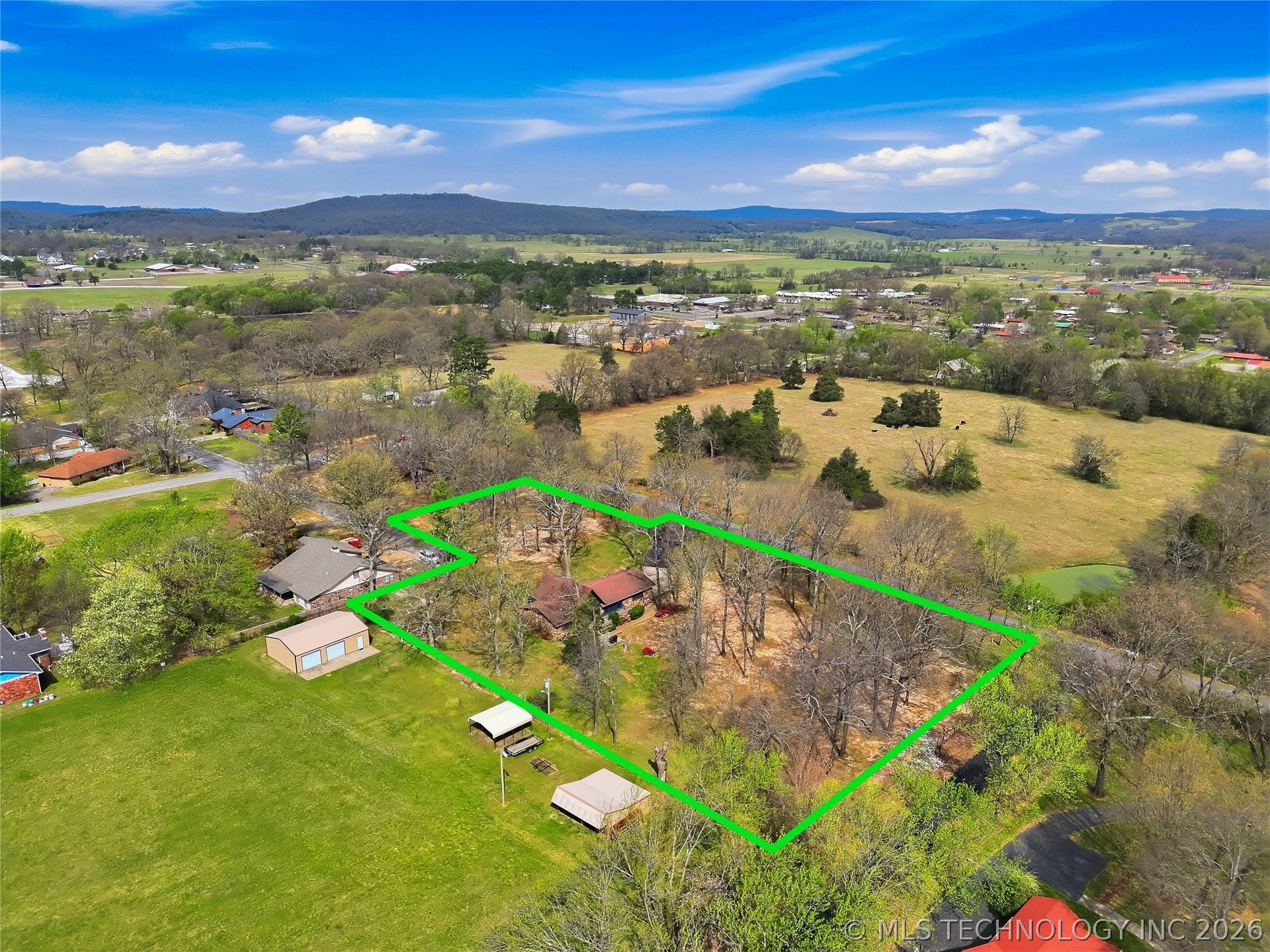 1022 W Young Avenue Stilwell OK 74960