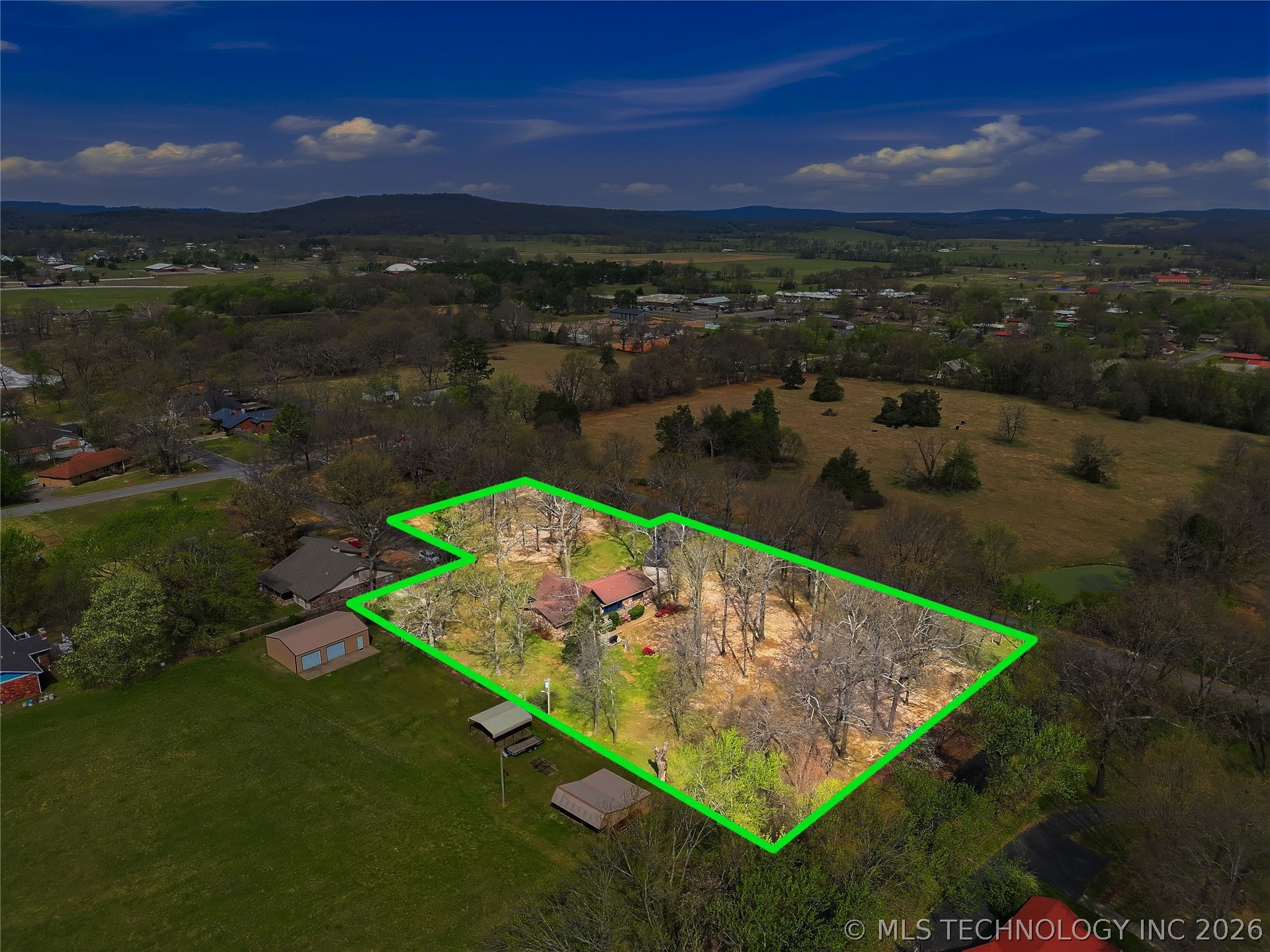 1022 W Young Avenue Stilwell OK 74960