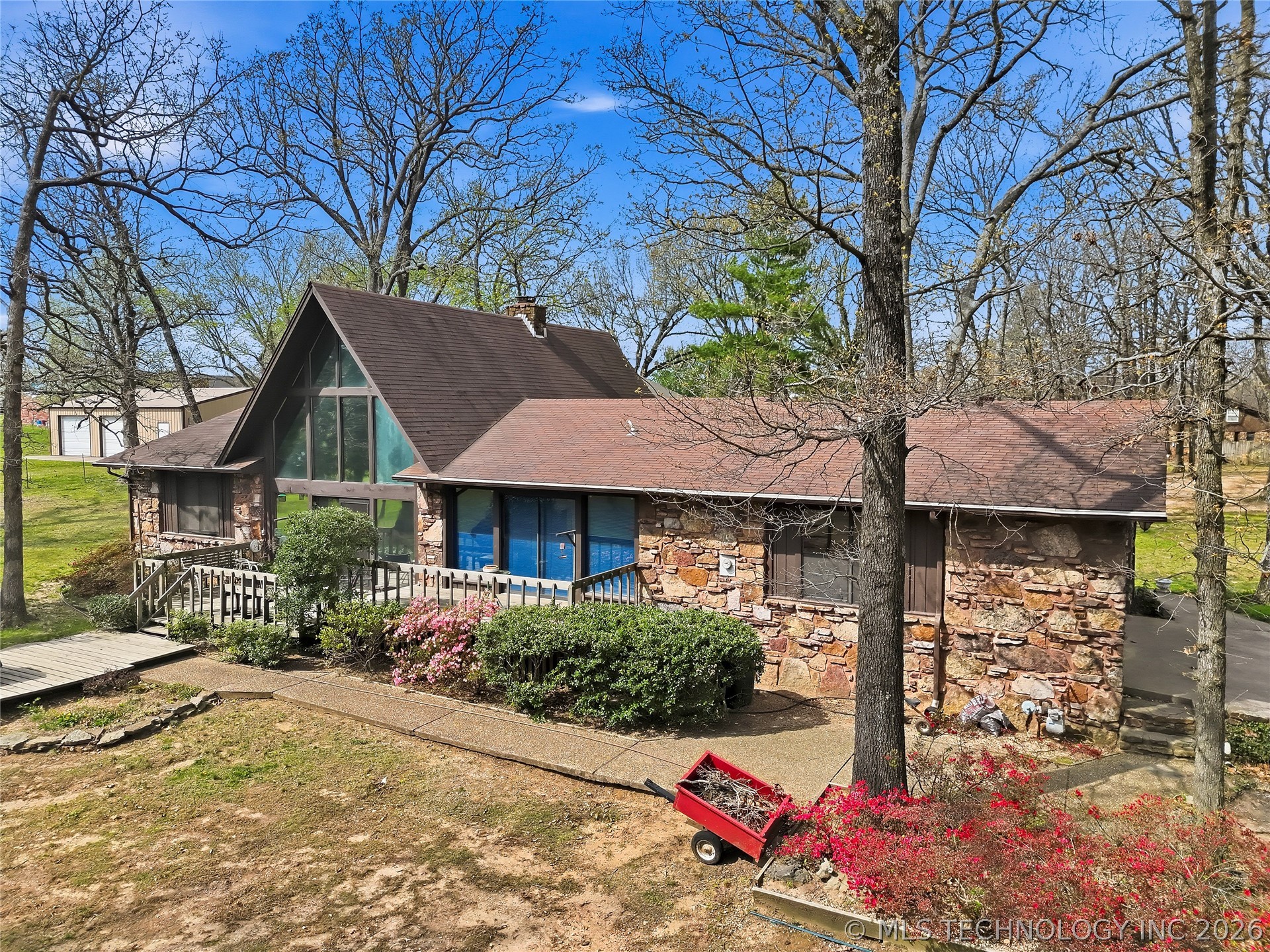 1022 W Young Avenue Stilwell OK 74960