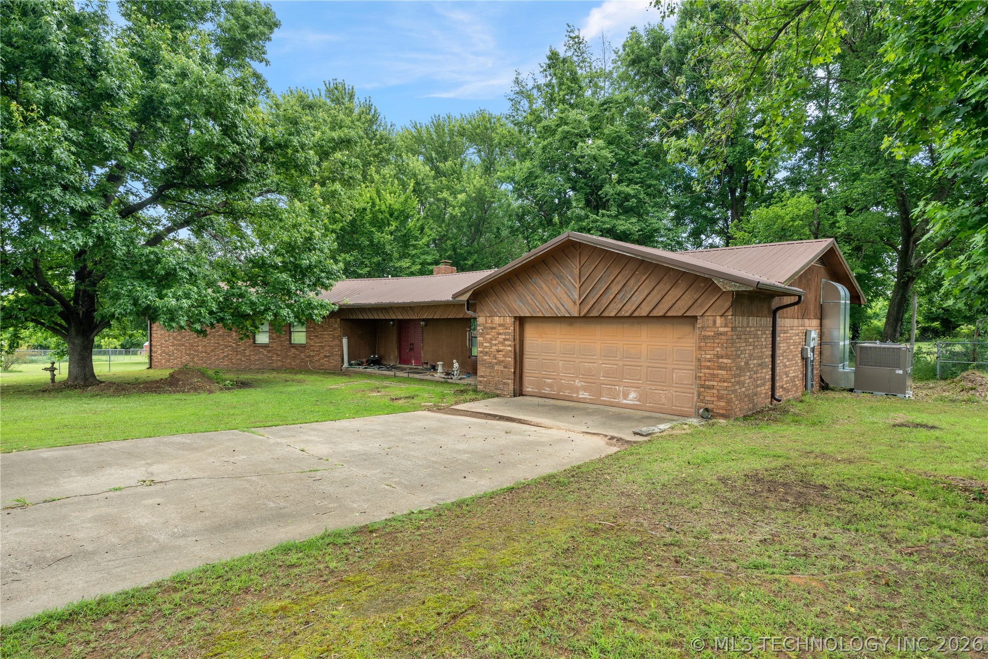 207 Ford Lane Pocola OK 74902