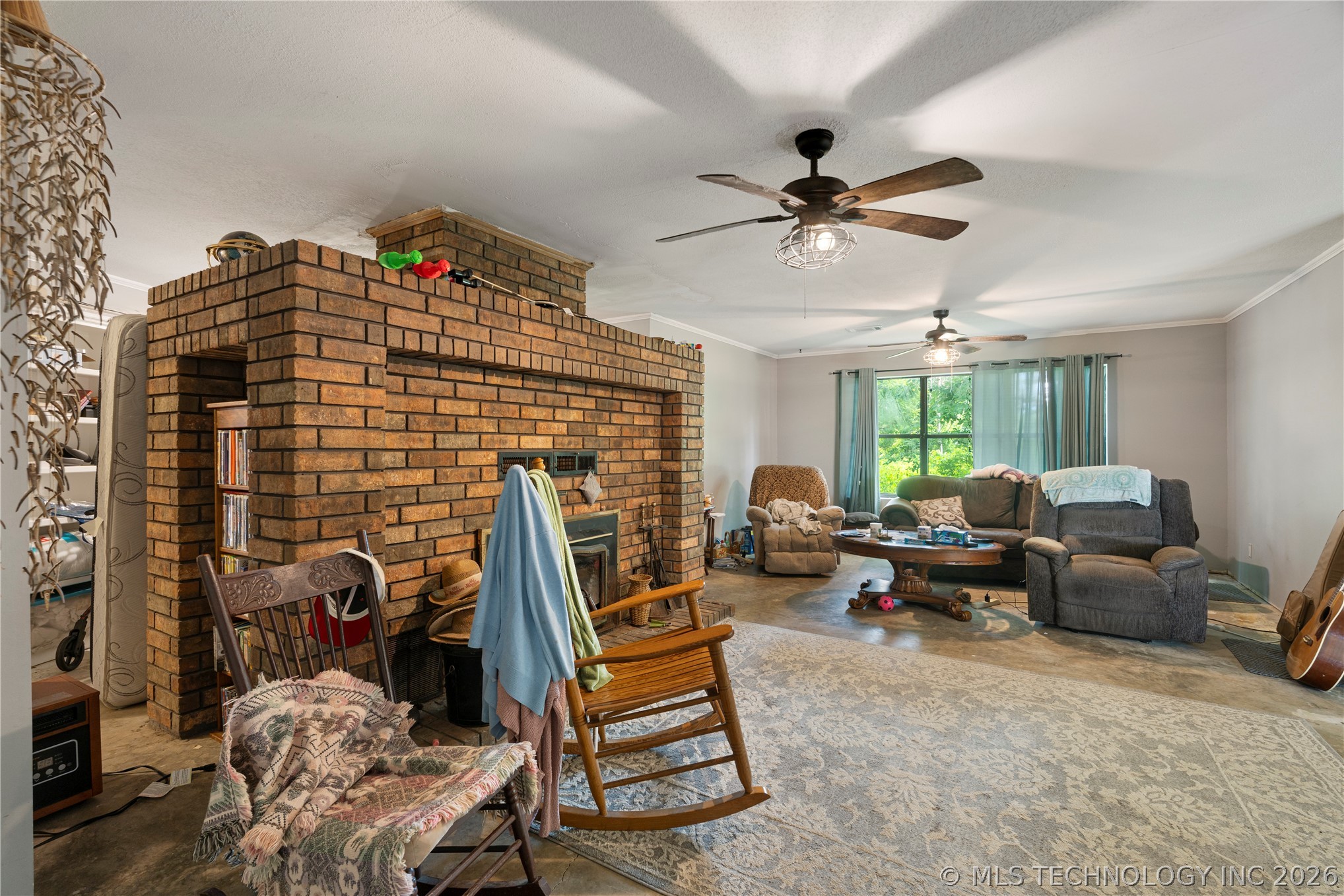207 Ford Lane Pocola OK 74902