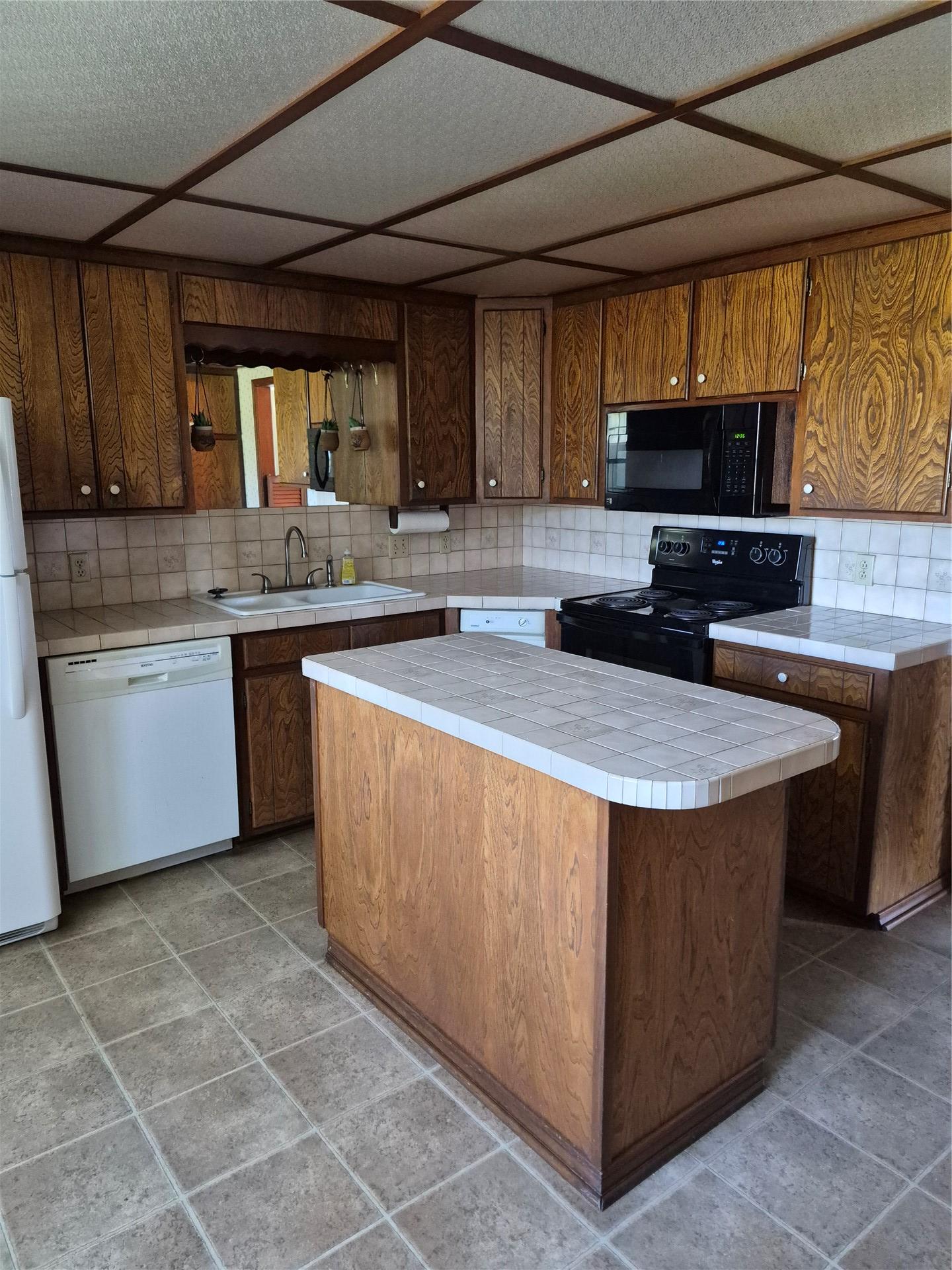 102562 S 4210 Road Checotah OK 74426