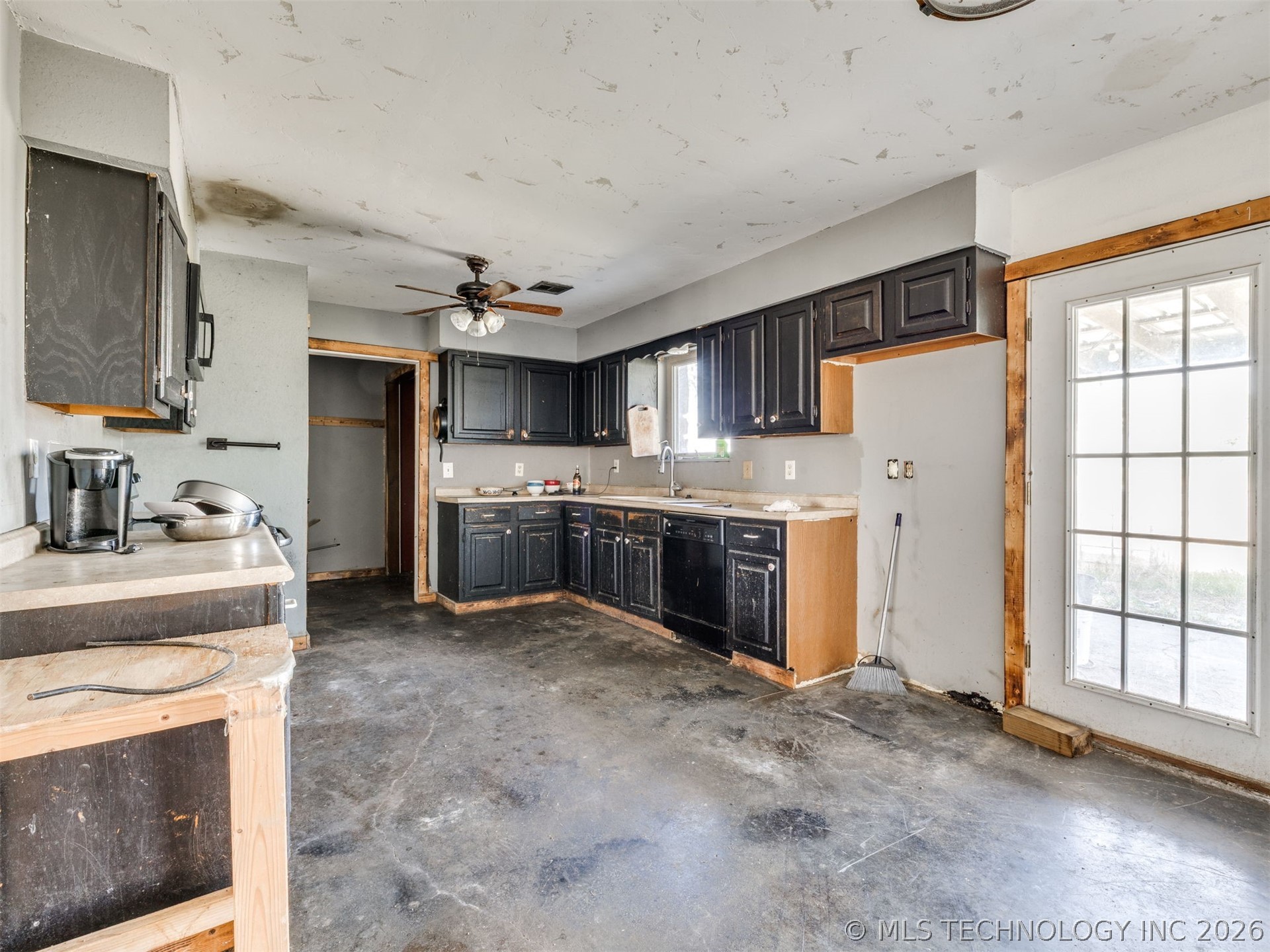 31760 N 4000 Road Ramona OK 74061