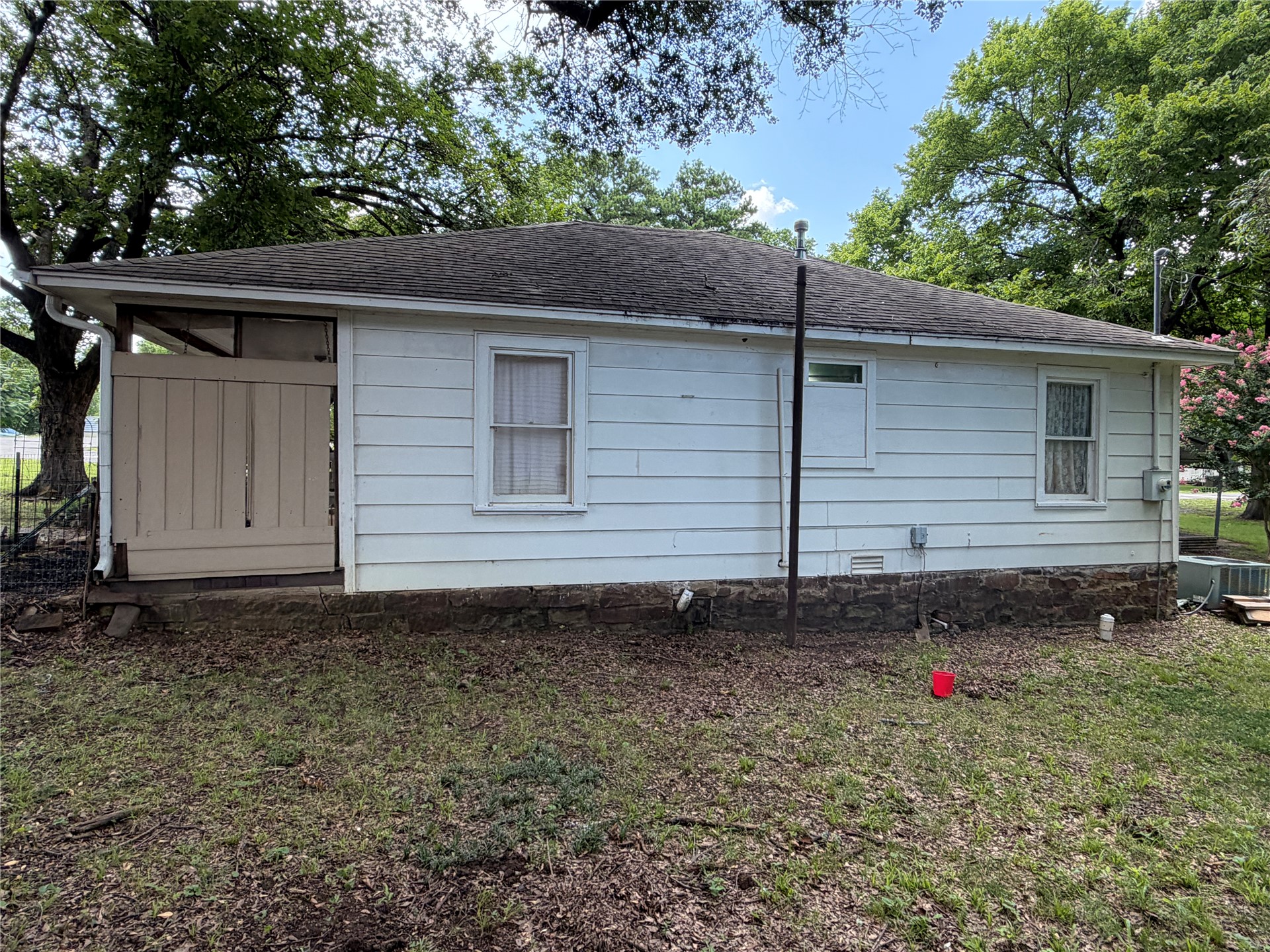301 E Ada Street Wilburton OK 74578